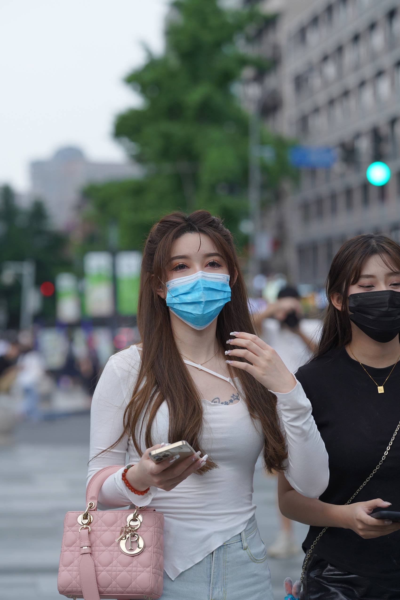 图片[7]-精选精选街拍作品 NO.1928 浅蓝色牛仔短裤街拍[80P]-草丛看图