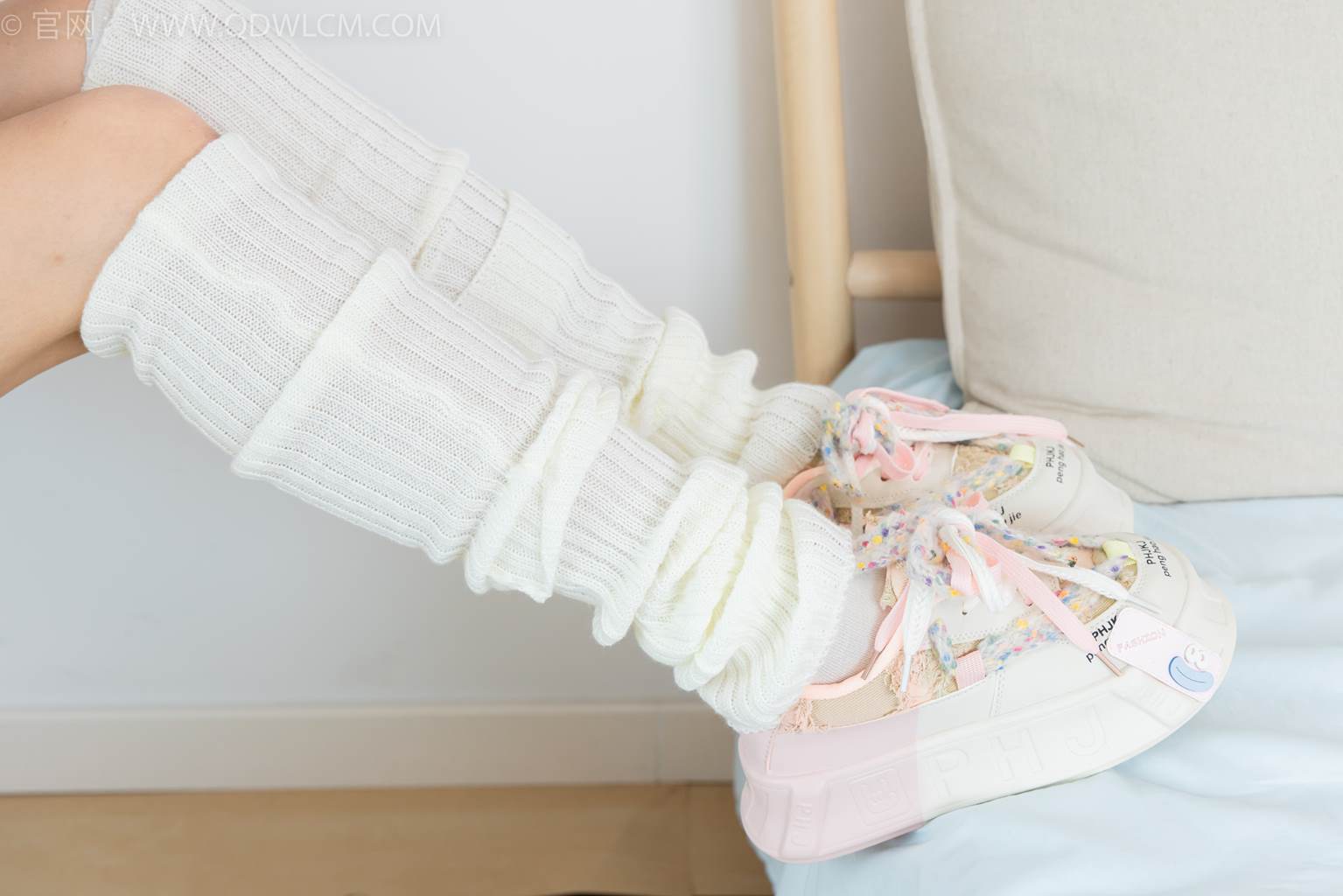 图片[7]-精选勿恋传媒 NO.2463 小野-板鞋、白棉袜、裸足、堆堆袜套[144P]-草丛看图