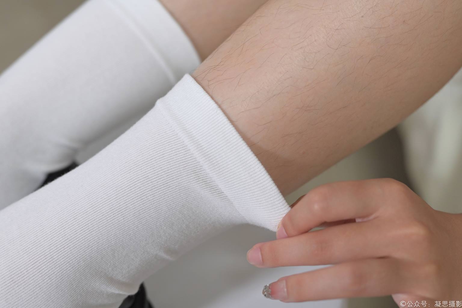 图片[2]-精选凝思摄影 NO.008 铃铃-短裙、短白袜、小皮鞋[134P]-草丛看图