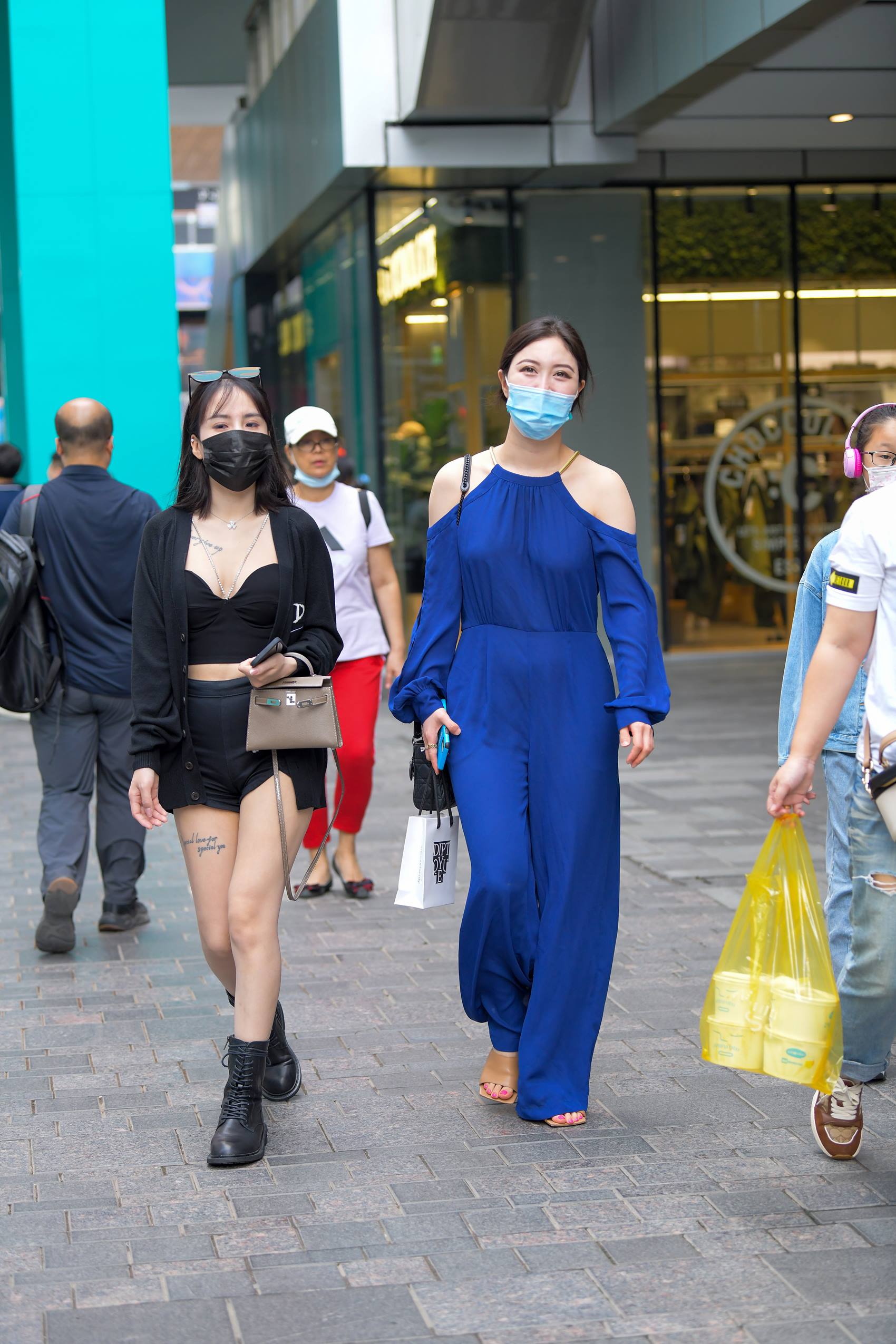 图片[3]-精选精选街拍作品 NO.1915 蓝色连体衣美女[49P]-草丛看图