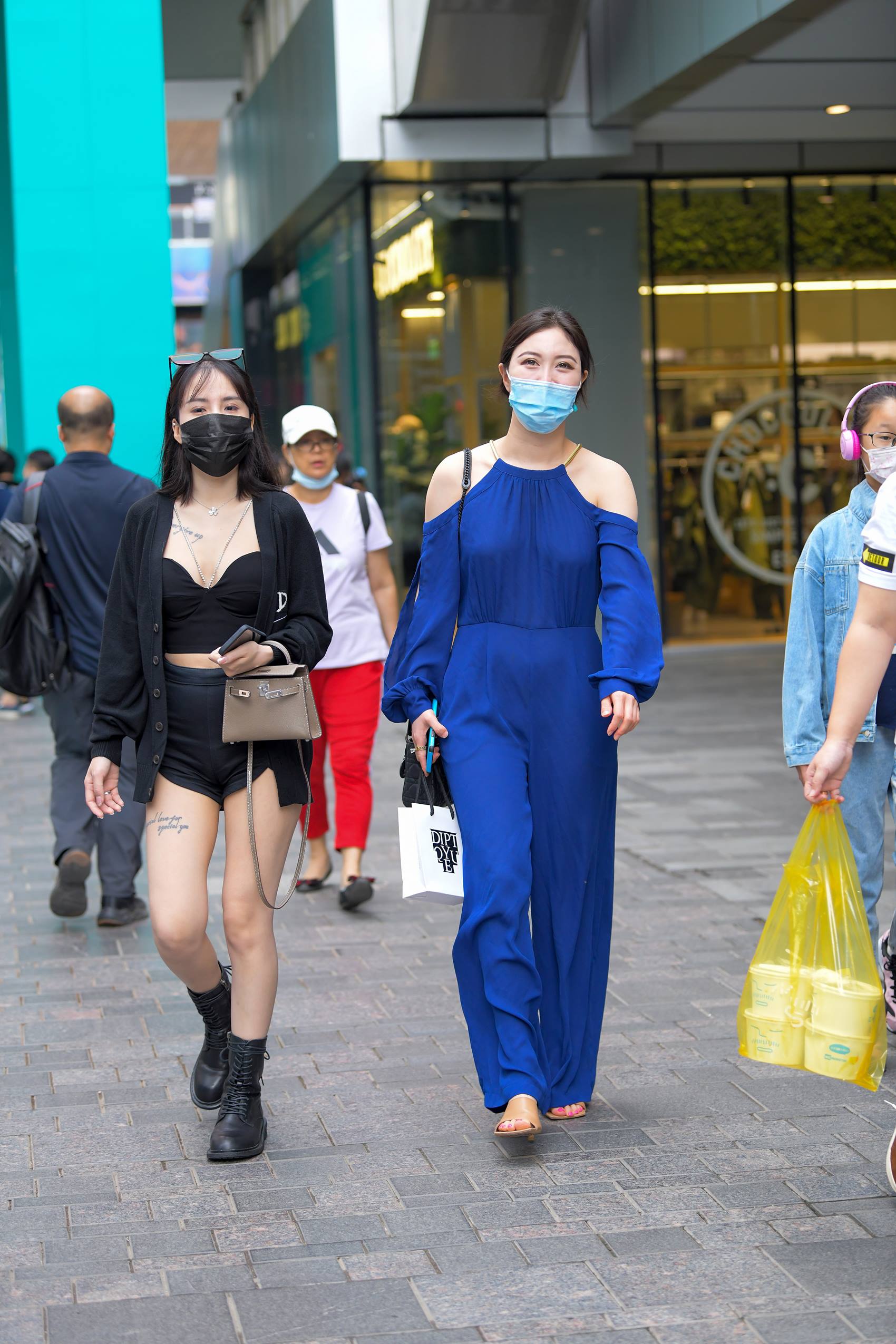 图片[4]-精选精选街拍作品 NO.1915 蓝色连体衣美女[49P]-草丛看图