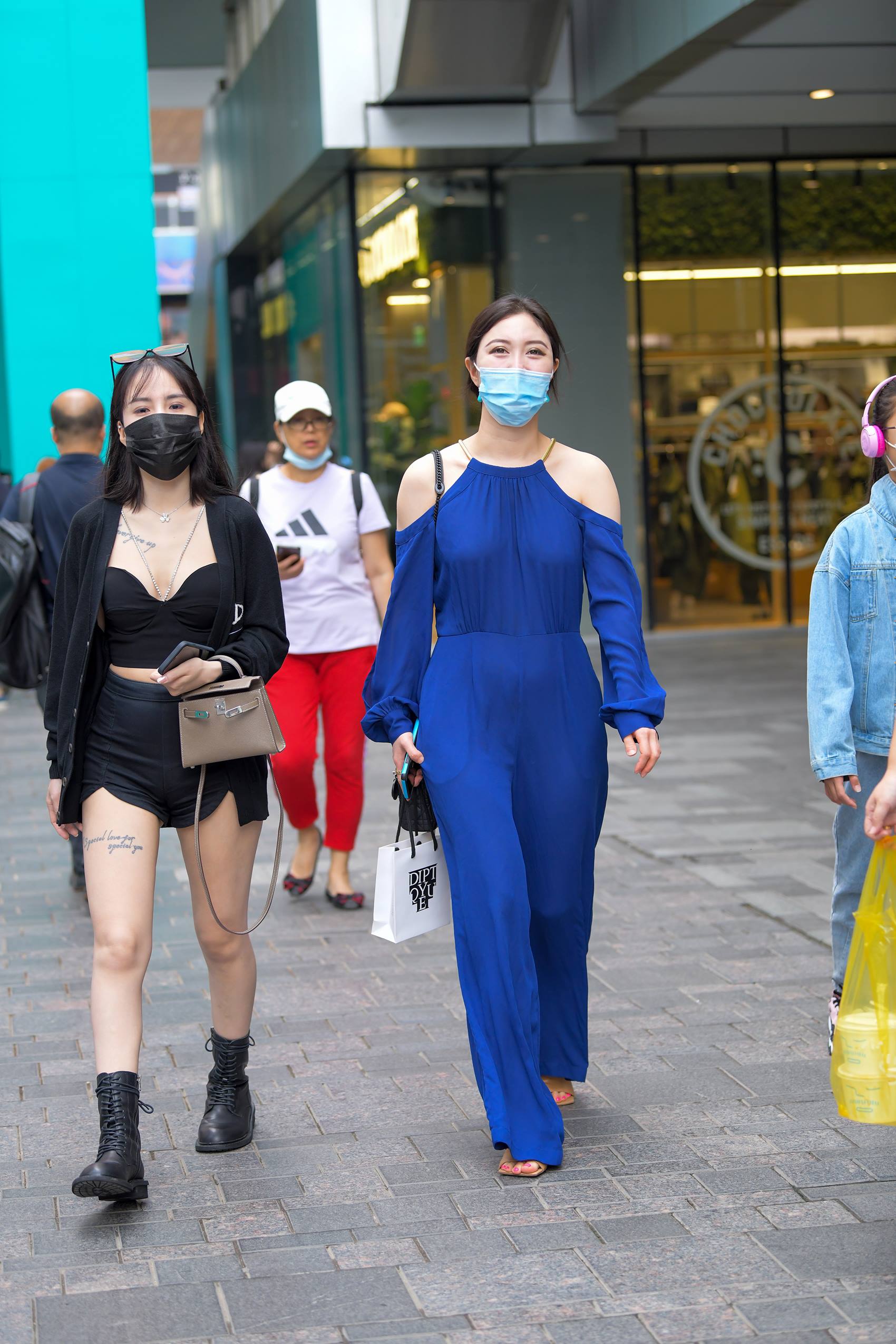 图片[5]-精选精选街拍作品 NO.1915 蓝色连体衣美女[49P]-草丛看图