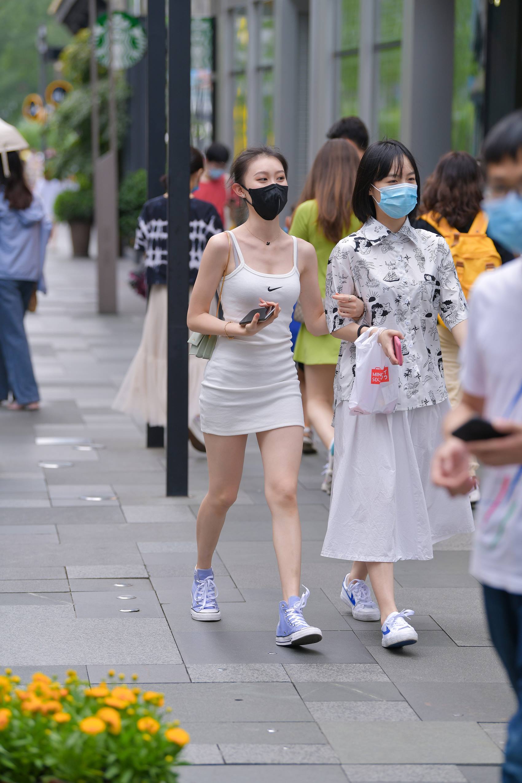 图片[4]-精选精选街拍作品 NO.1958 吊带包臀裙小解解[67P]-草丛看图