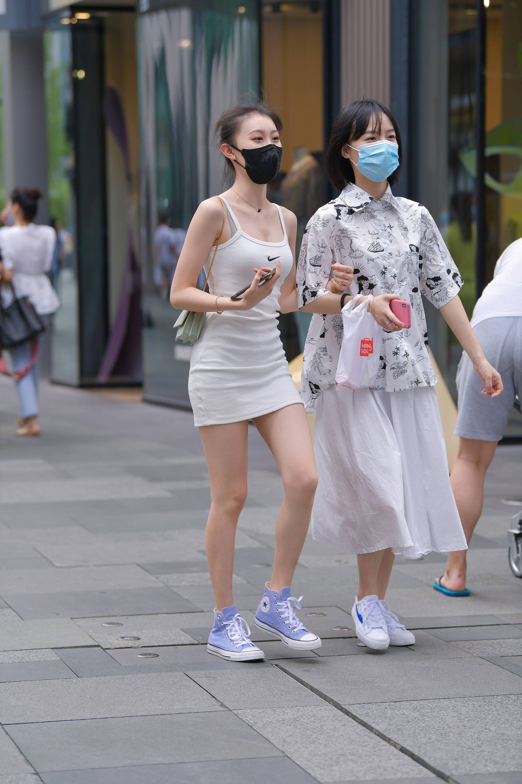 图片[7]-精选精选街拍作品 NO.1958 吊带包臀裙小解解[67P]-草丛看图