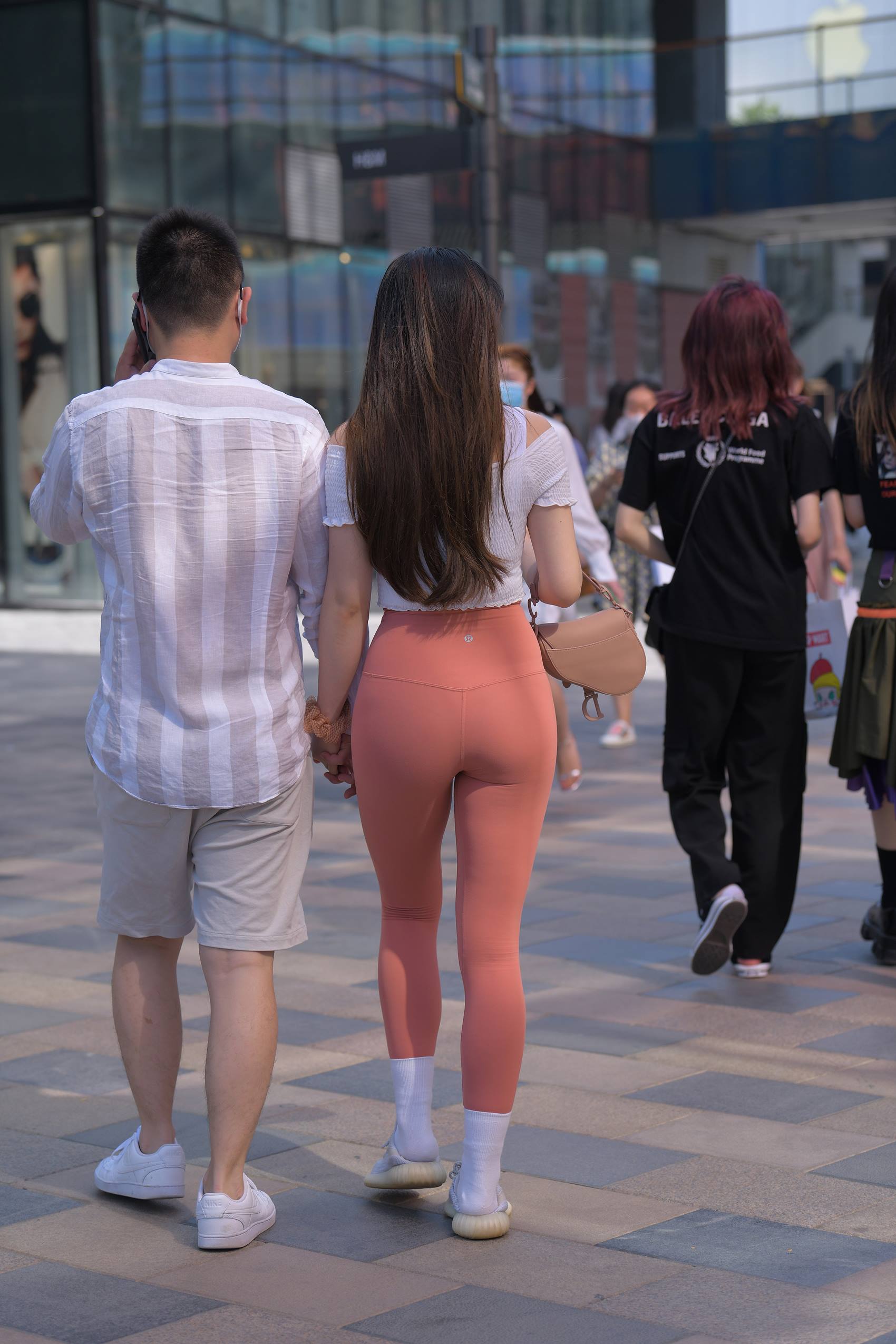 图片[4]-精选精选街拍作品 NO.1872 红石街拍作品 – 粉色姓感瑜伽[92P]-草丛看图