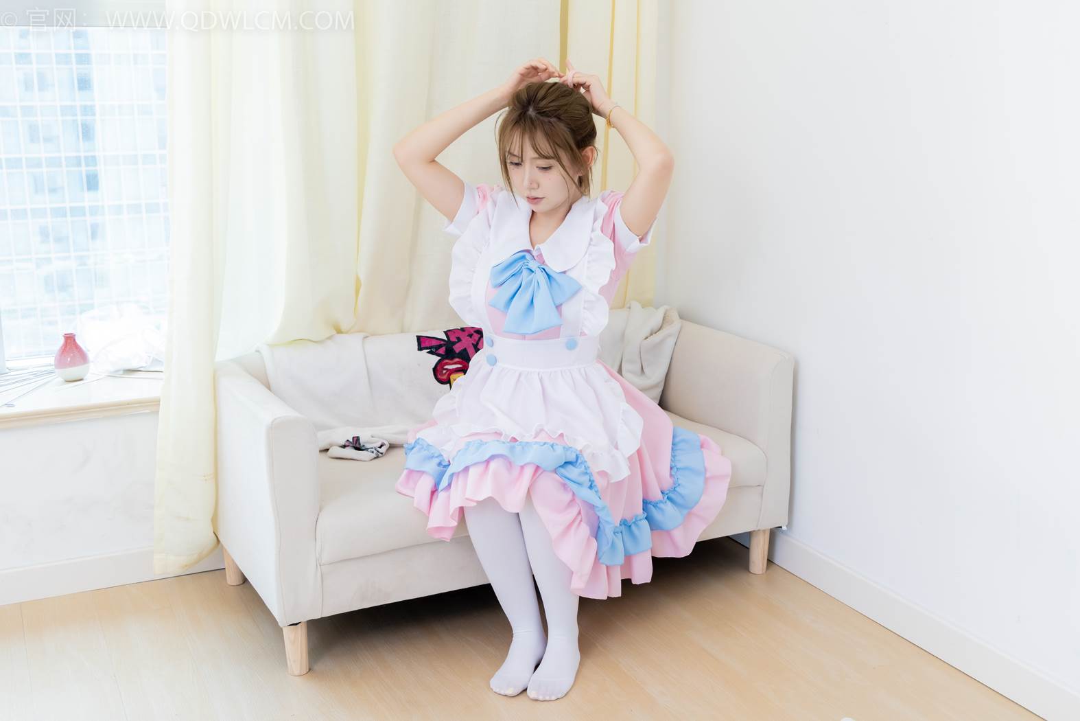 图片[1]-精选勿恋传媒 NO.2416 小曦-板鞋、厚白丝、女仆装[120P]-草丛看图