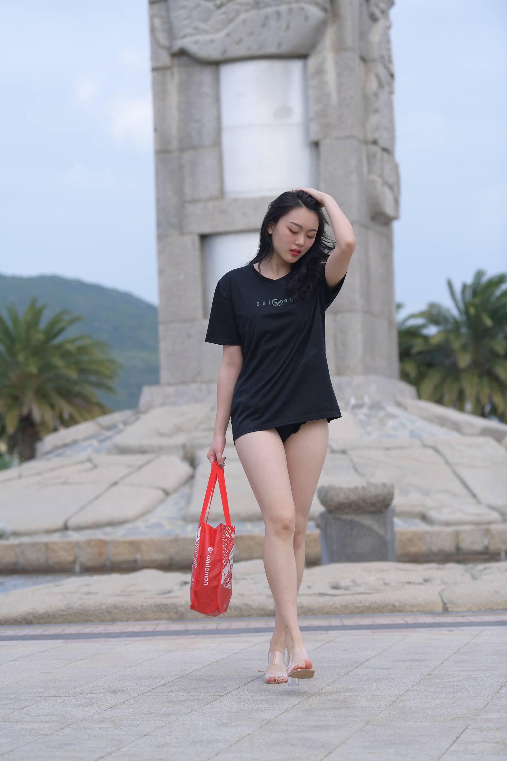 图片[1]-精选精选街拍作品 NO.1909 一始街拍作品 – Black roses[72P]-草丛看图