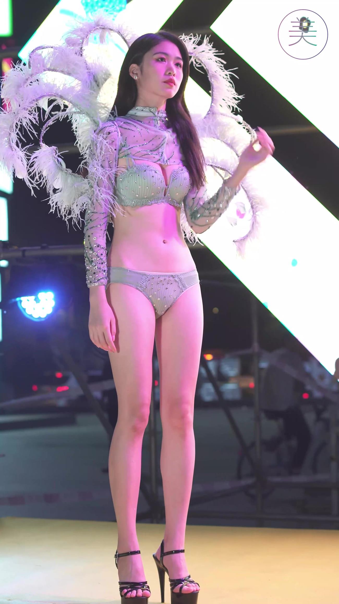 图片[5]-精选NO.0142 2021 广州安华汇维密内一秀 Victoria’s Secret Fashion[18P]-草丛看图