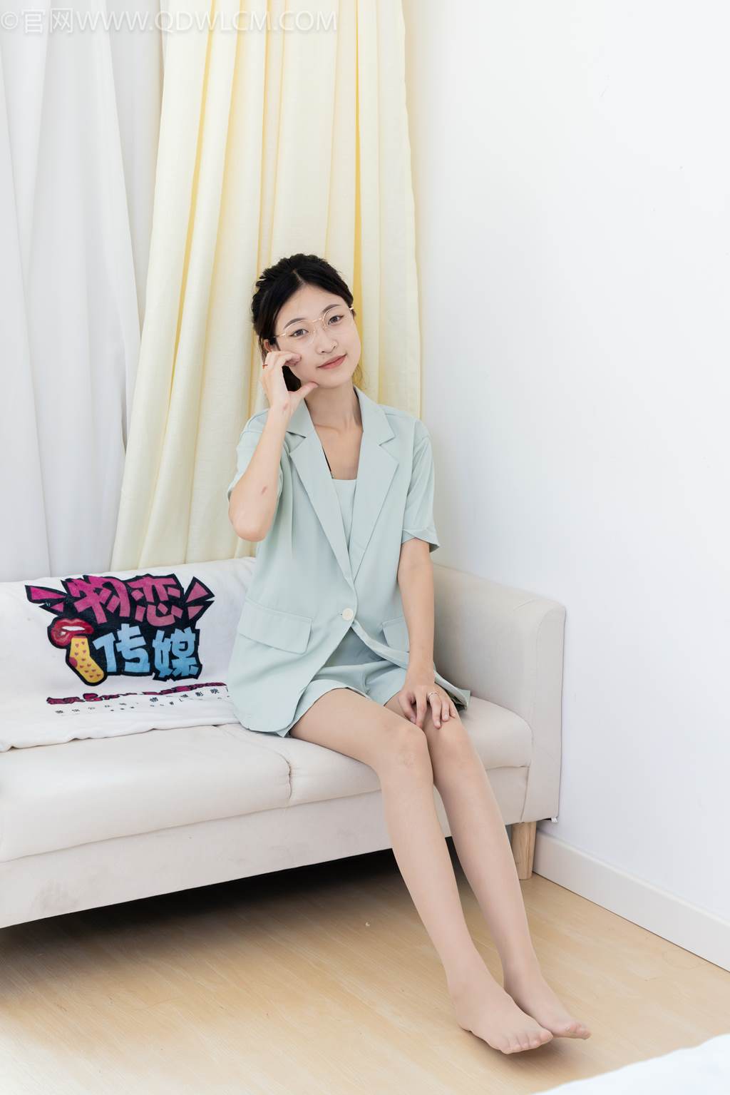 图片[5]-精选勿恋传媒 NO.2444 小夏-三双高跟鞋、薄肉丝、裸足[143P]-草丛看图