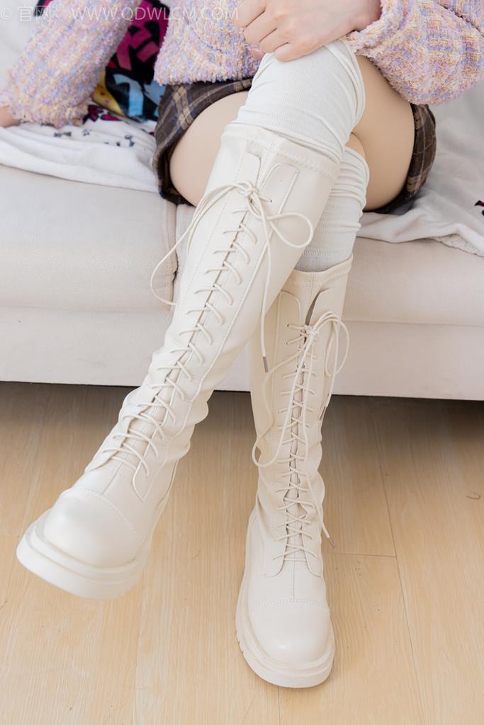 图片[3]-精选勿恋传媒 NO.2425 橙子-长靴、白色过膝棉袜、厚肉丝[160P]-草丛看图