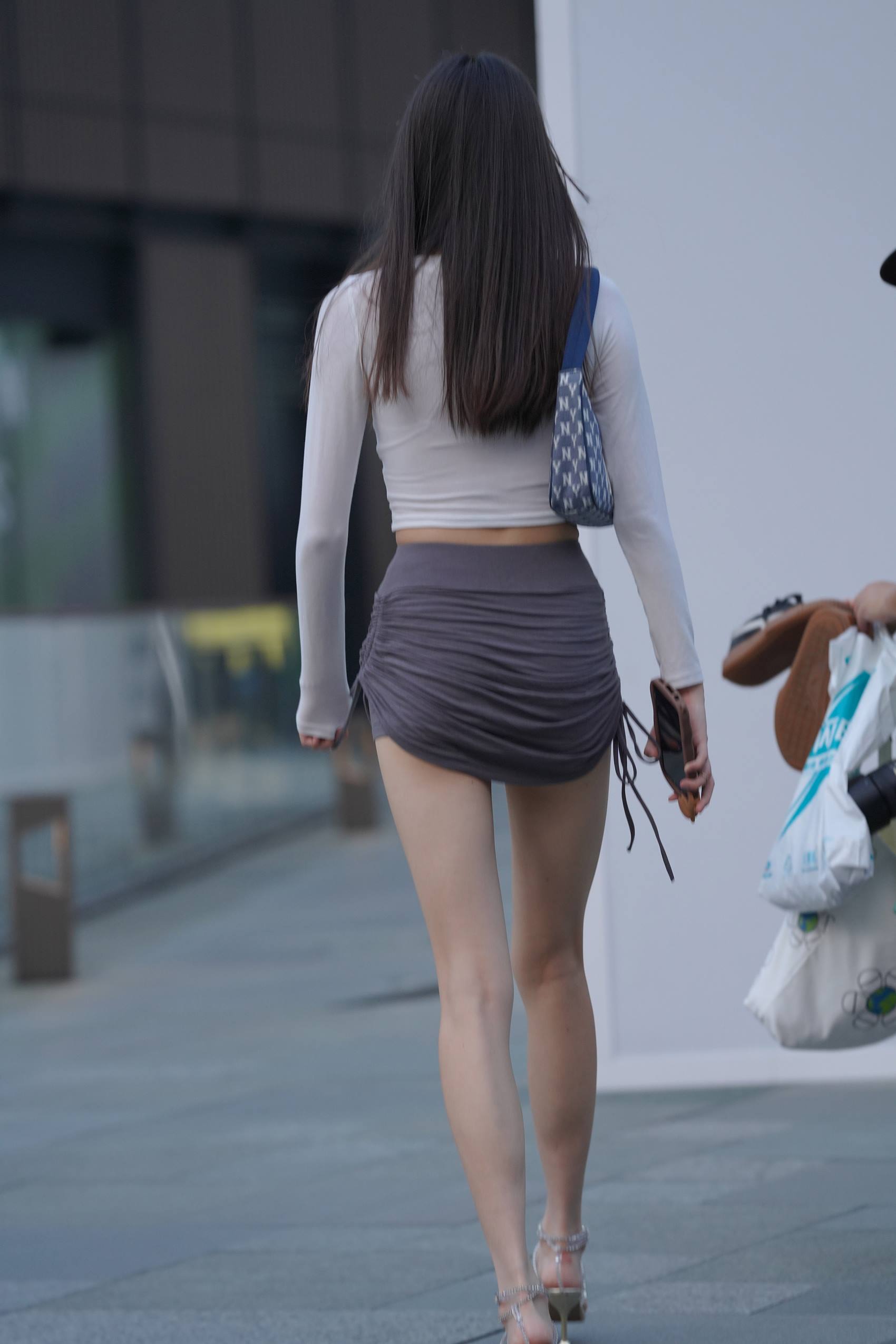 图片[3]-精选精选街拍作品 NO.1943 青春的气息长腿美女[92P]-草丛看图