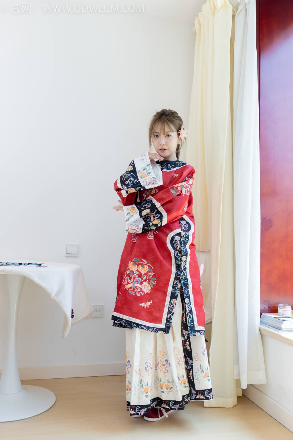 图片[8]-精选勿恋传媒 NO.2429 小曦-汉服、布鞋、足袋、白棉袜[157P]-草丛看图