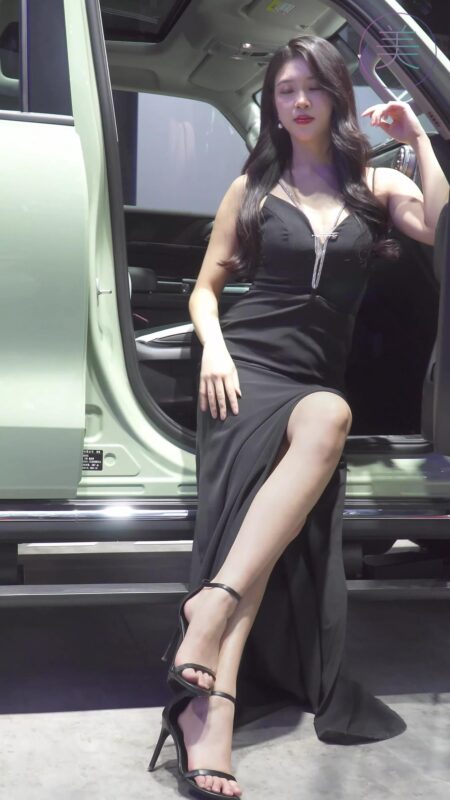 精选NO.0203 2021 广州车展 Racing Model TANK车模01[20P]-草丛看图