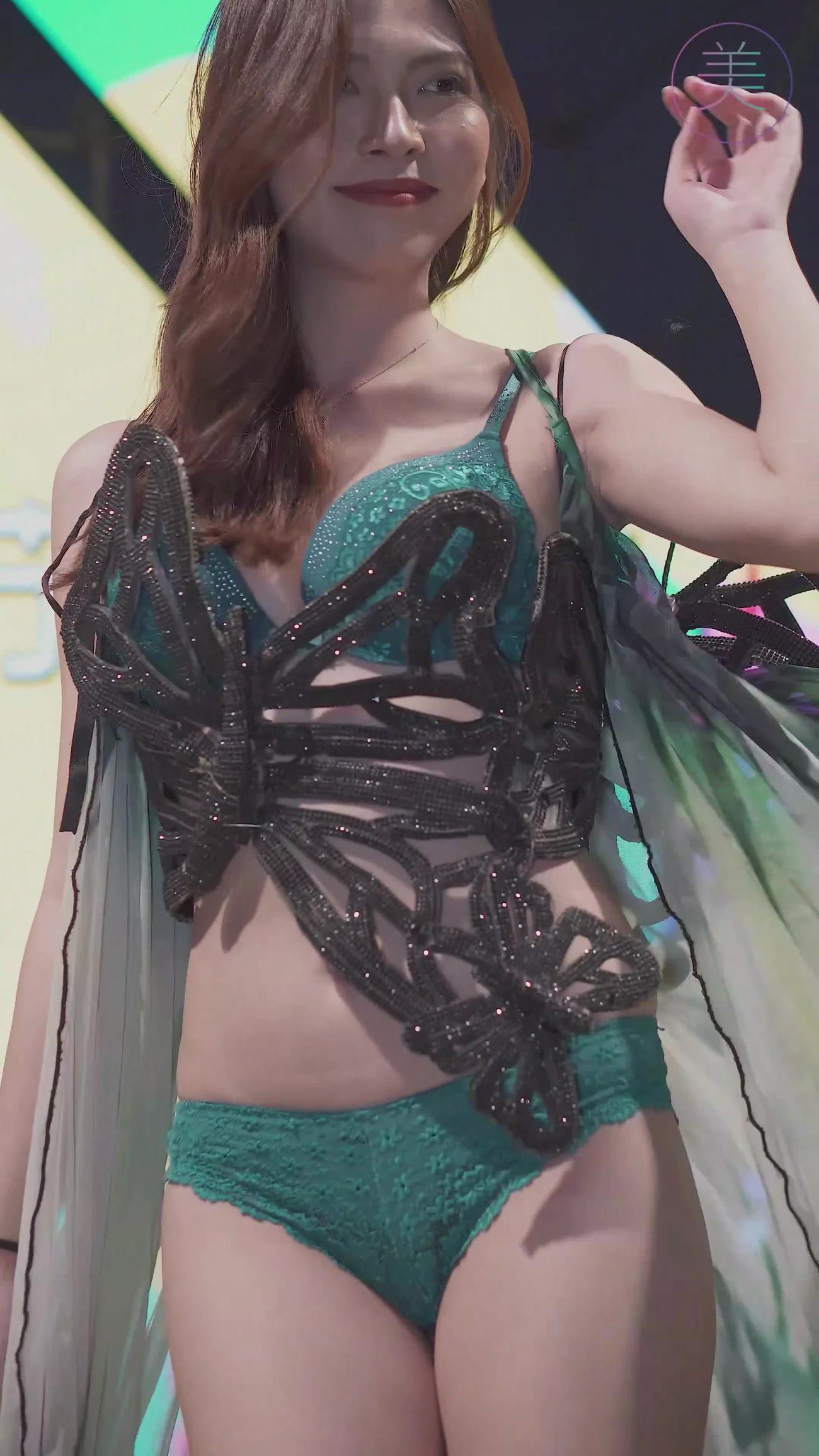 图片[7]-精选NO.0140 2021 广州安华汇维密内一秀 Victoria’s Secret Fashion[20P]-草丛看图