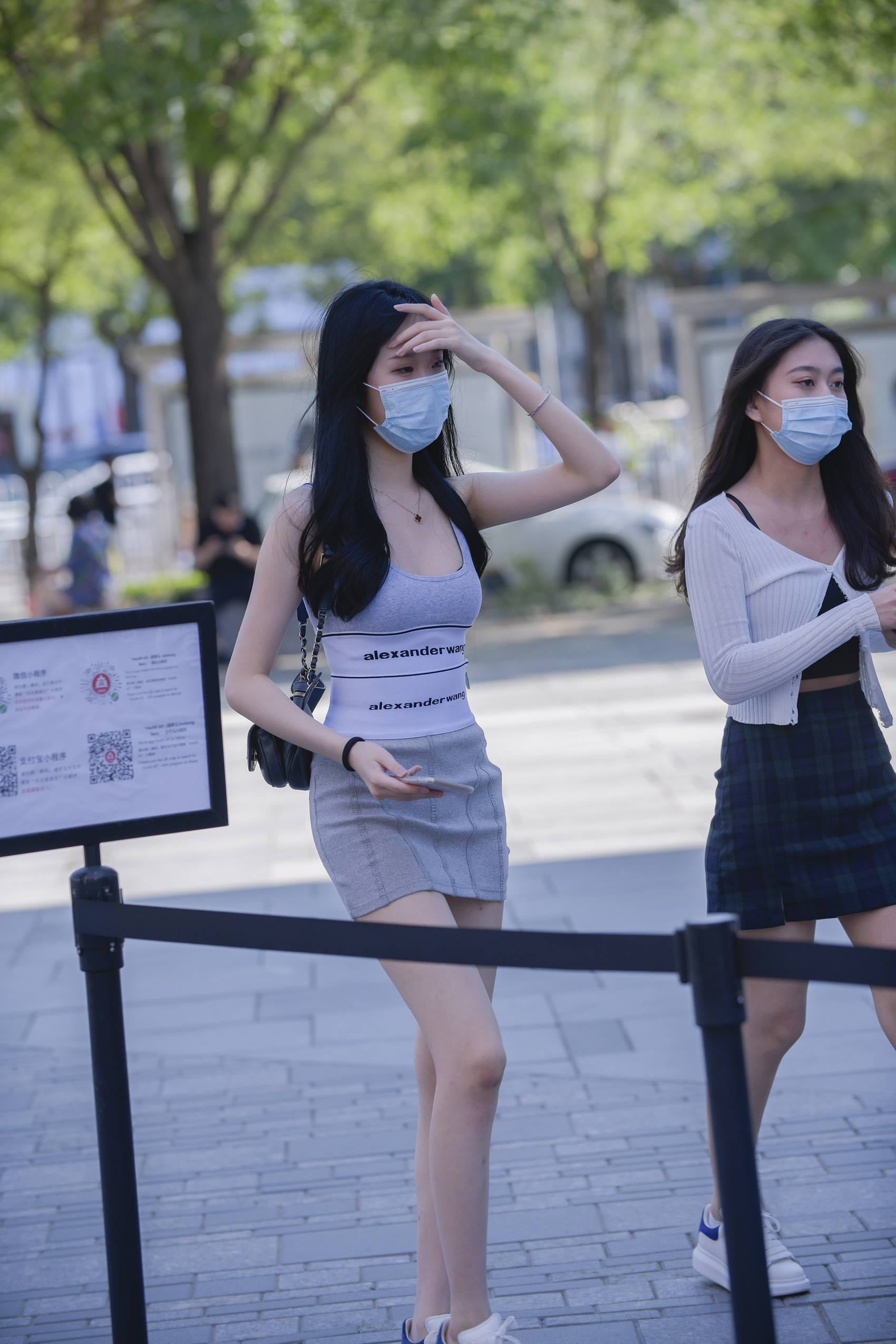 图片[2]-精选精选街拍作品 NO.1960 修身抹胸包臀裙[68P]-草丛看图