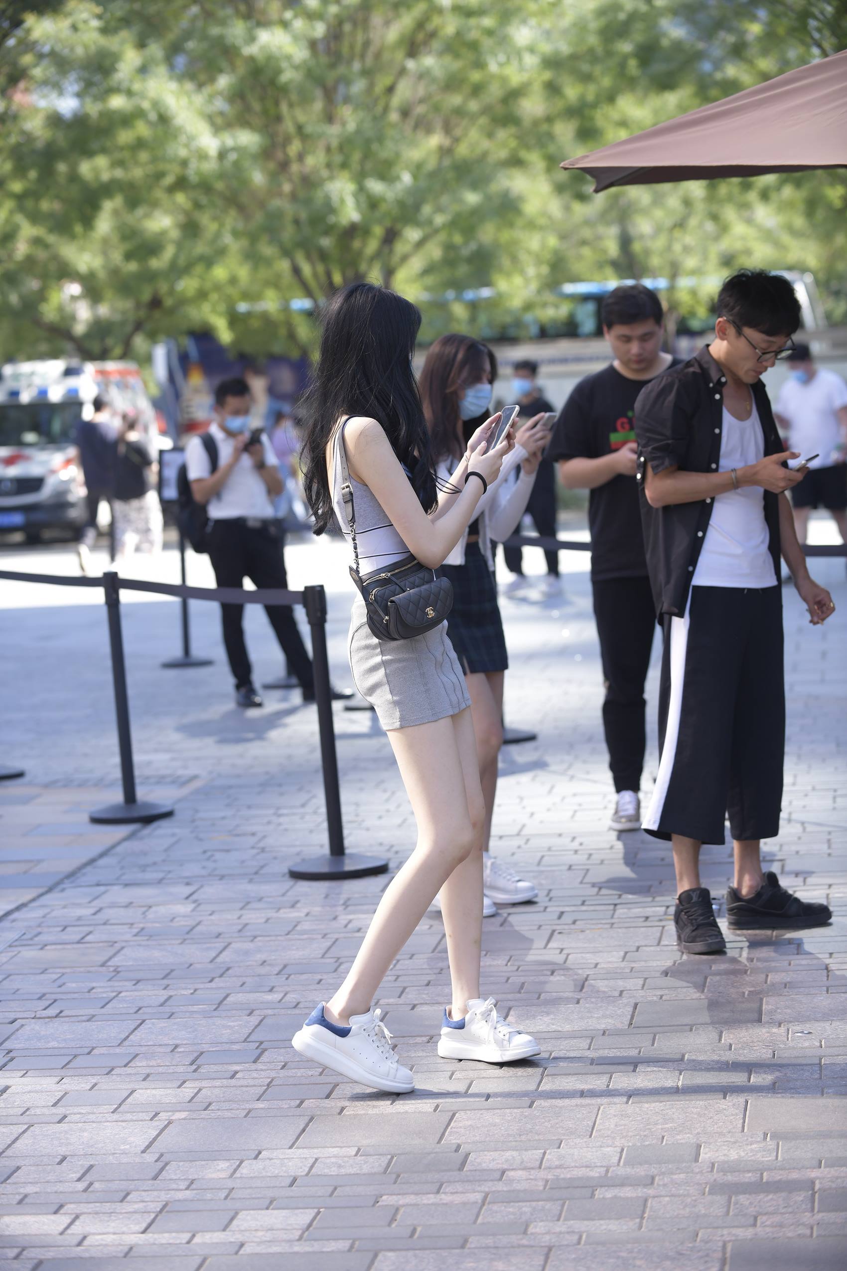 图片[7]-精选精选街拍作品 NO.1960 修身抹胸包臀裙[68P]-草丛看图