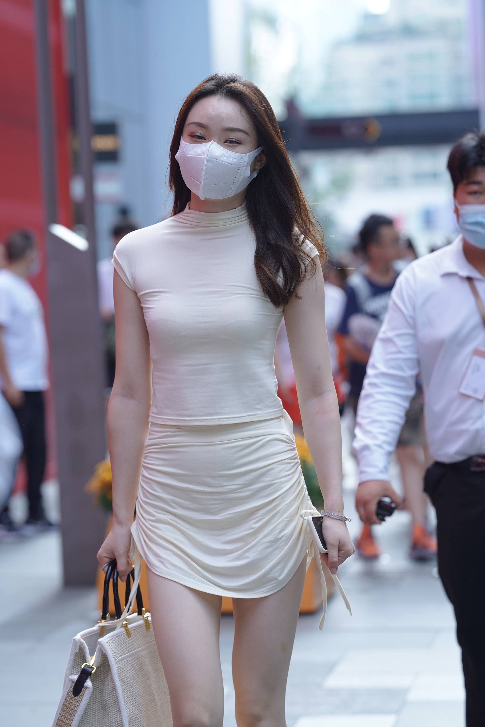 图片[4]-精选精选街拍作品 NO.1923 好白嫩啊丰臀美女[80P]-草丛看图