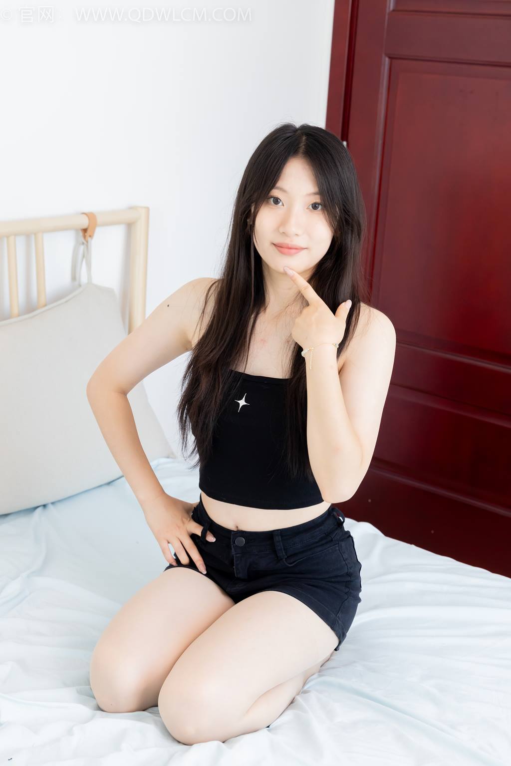 图片[7]-精选勿恋传媒 NO.2433 奶糖-帆布鞋、白棉袜、肉丝[115P]-草丛看图