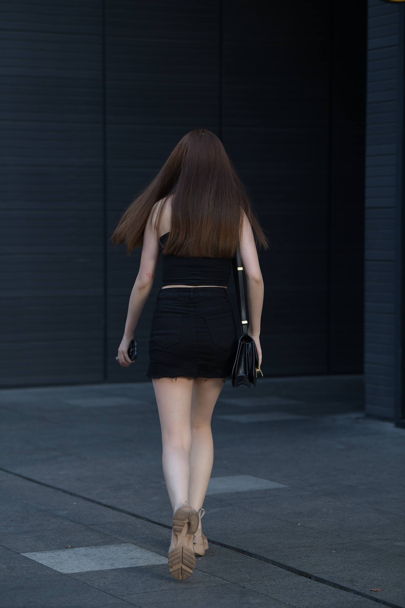 图片[4]-精选精选街拍作品 NO.1940 牛仔裙女孩[64P]-草丛看图