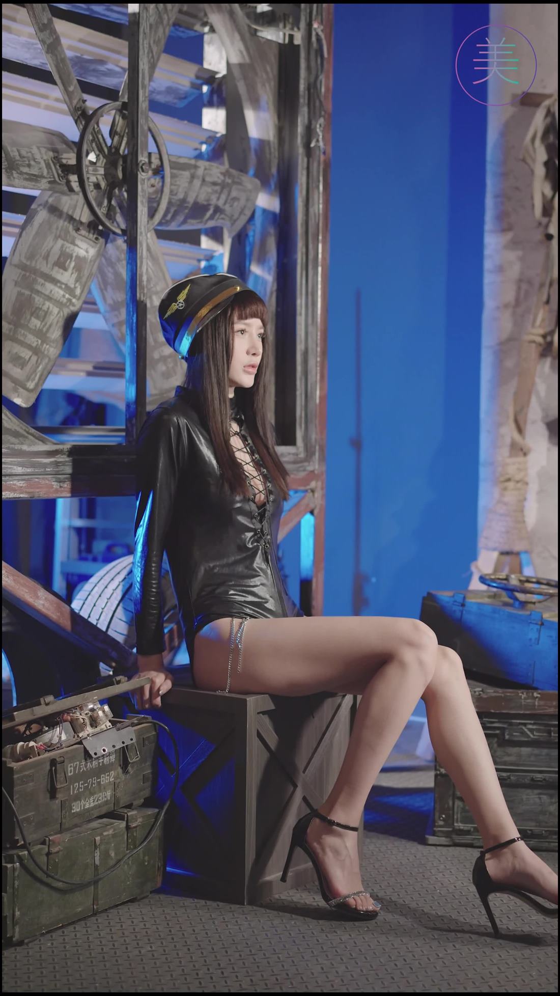 图片[8]-精选NO.0018 姓感美女车模仅身皮衣秀 Sexy Model Film#01[20P]-草丛看图