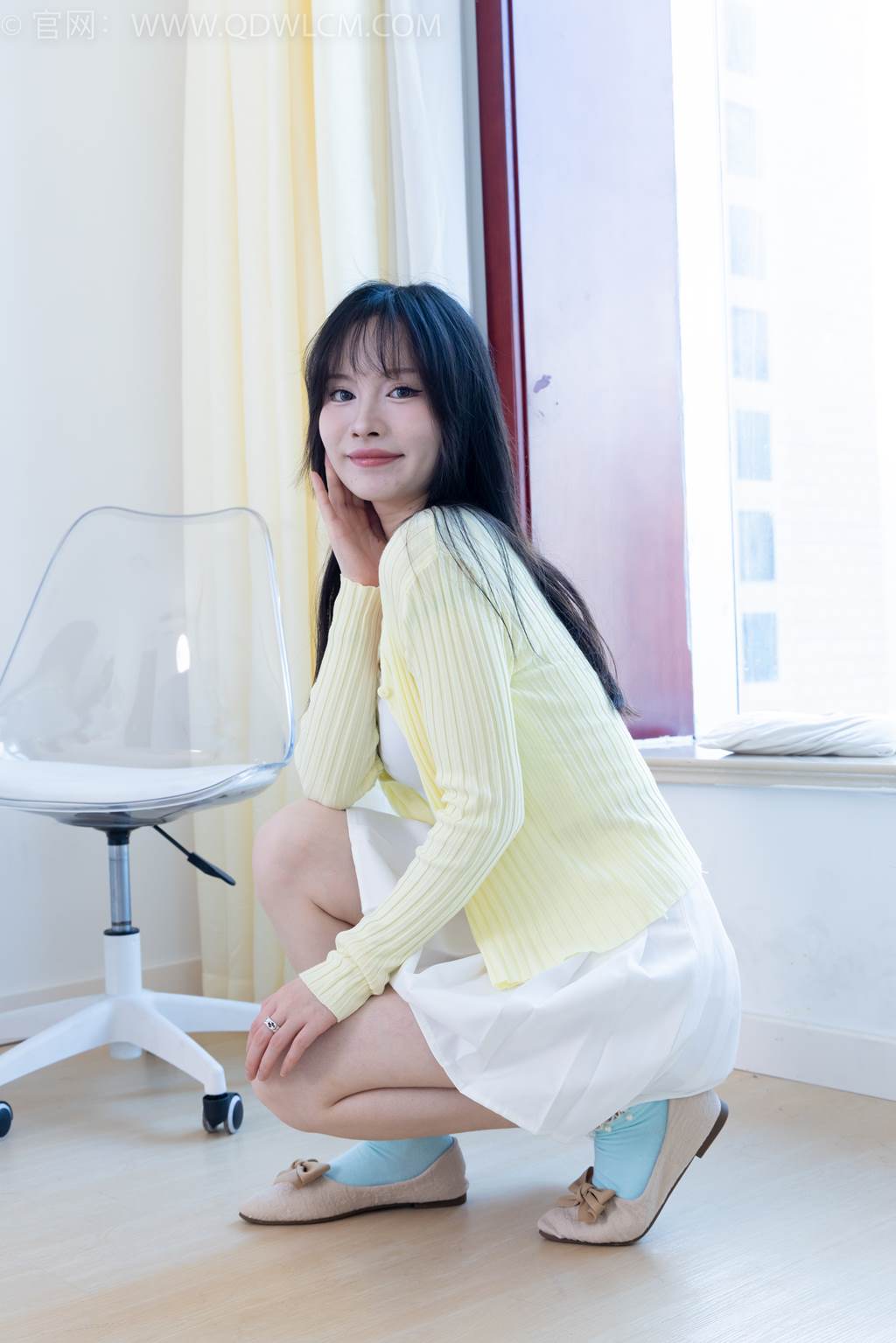 图片[6]-精选勿恋传媒 NO.2457 小酒-平底鞋、浅蓝色短棉袜[123P]-草丛看图