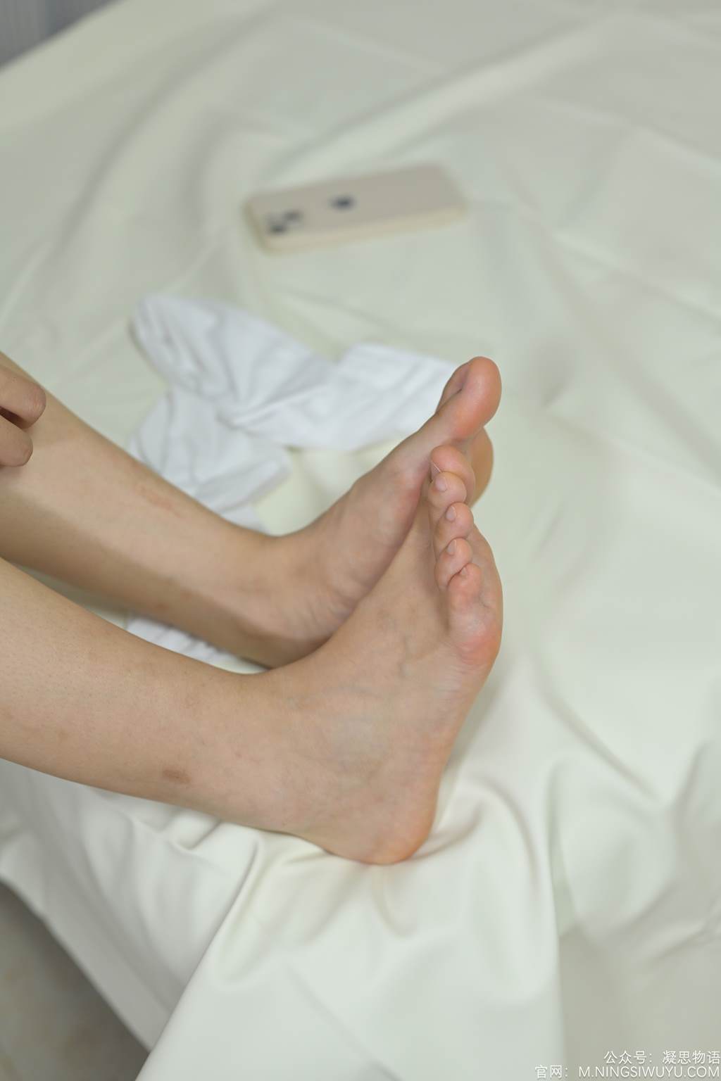 图片[2]-精选凝思摄影 NO.006 木木-连衣裙、小腿袜、小皮鞋[131P]-草丛看图