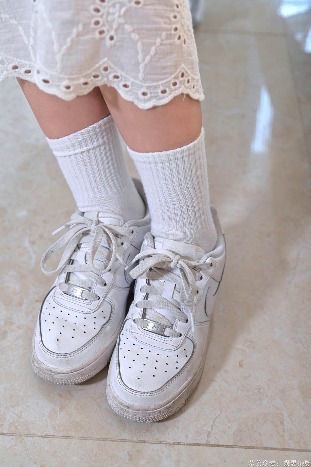图片[3]-精选凝思摄影 NO.005 琦琦-连衣裙、短白袜、平底鞋[134P]-草丛看图
