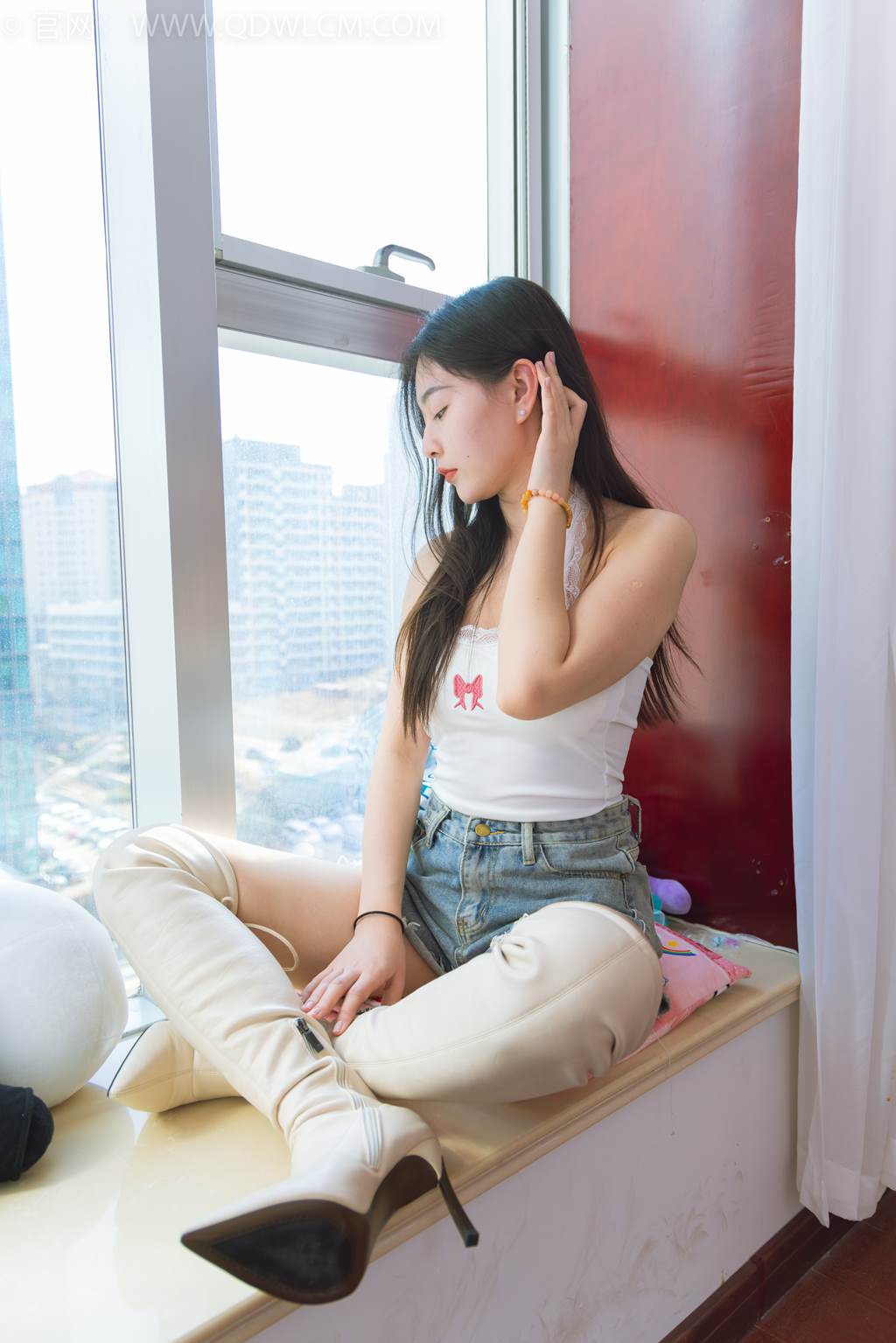 图片[8]-精选勿恋传媒 NO.2456 美兔-高跟长靴、浅绿色短棉袜、裸足[130P]-草丛看图