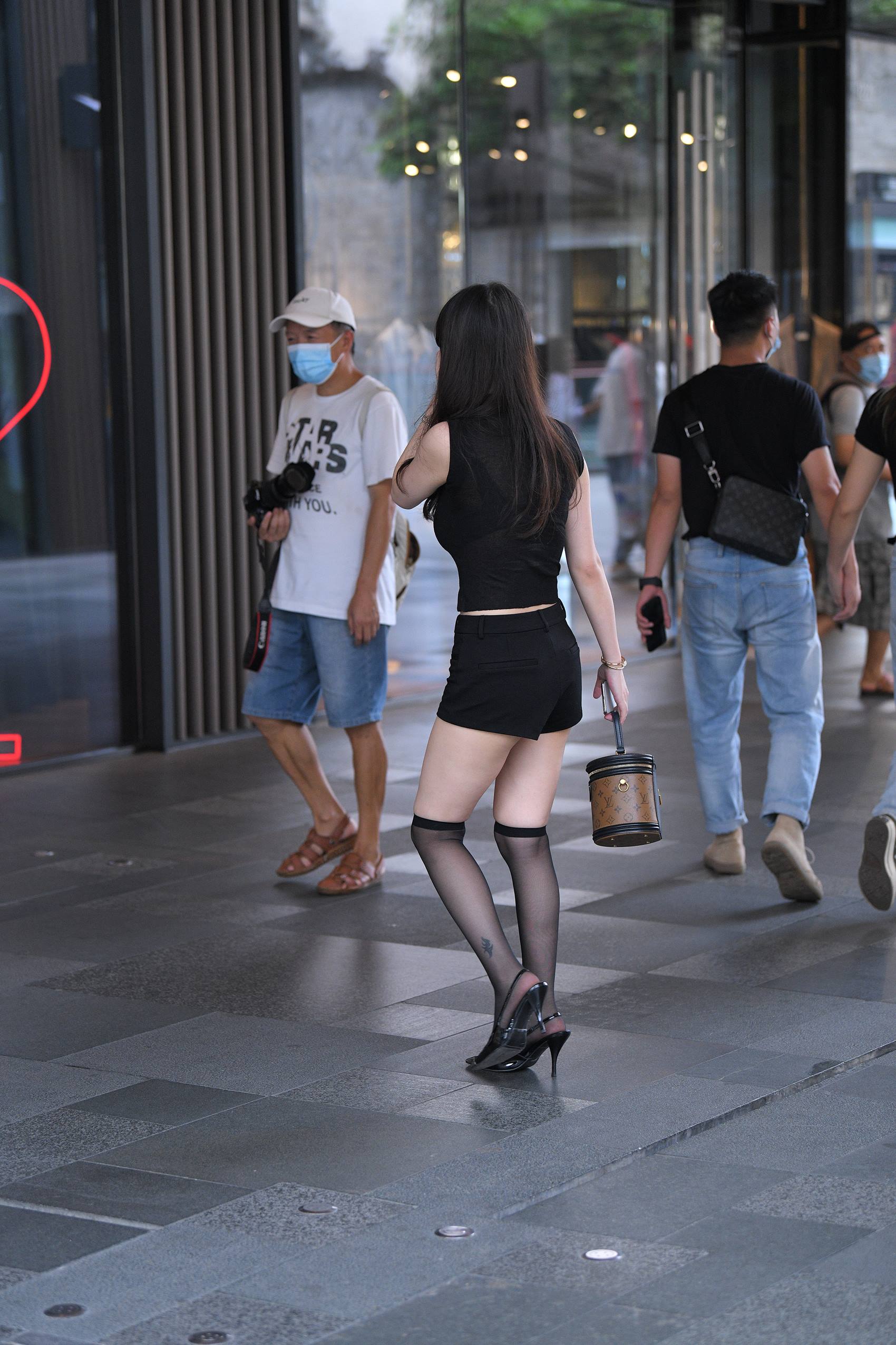 图片[8]-精选精选街拍作品 NO.1901 半腿黑丝高跟鞋[36P]-草丛看图