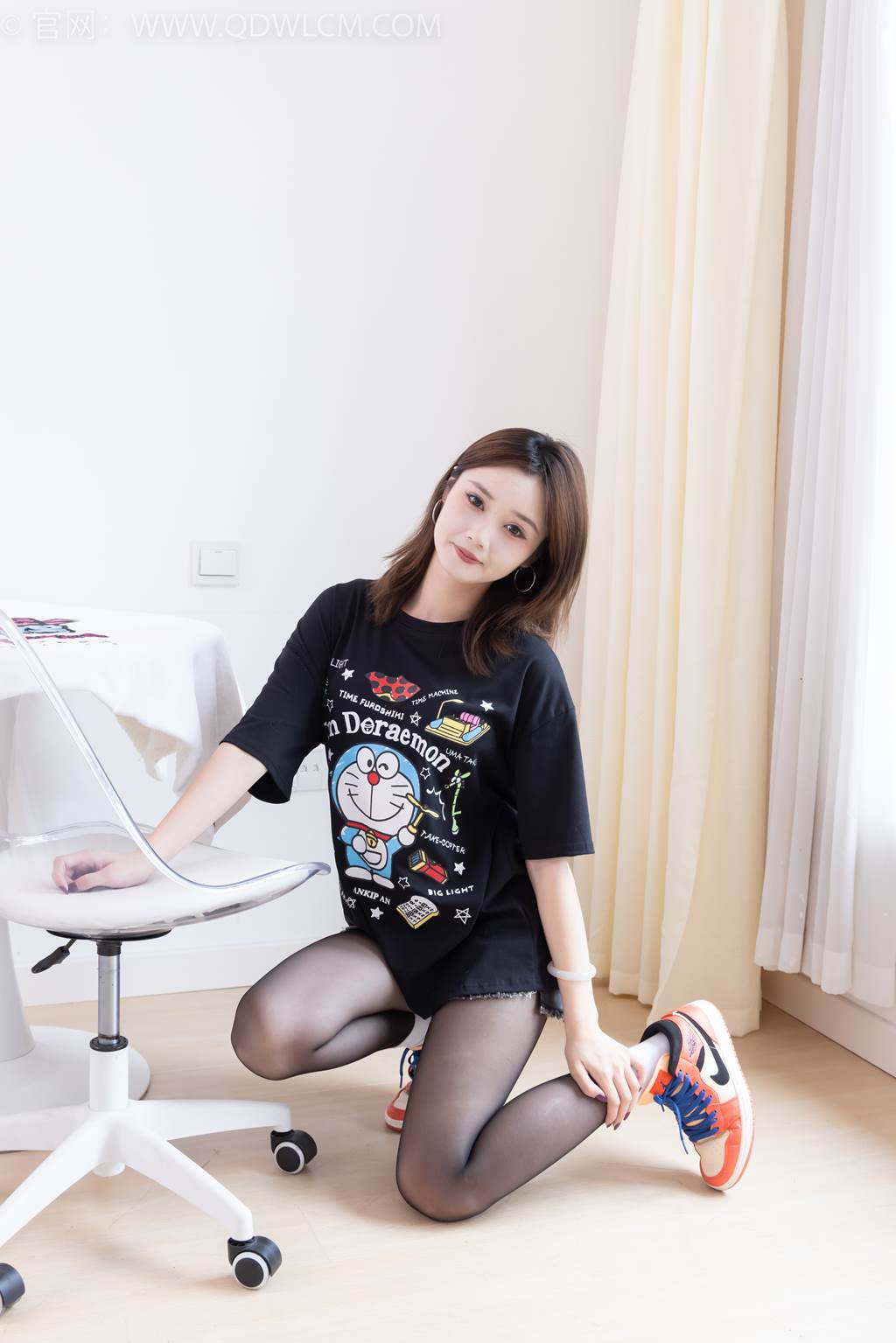 图片[5]-勿恋传媒 NO.2473 橙子-板鞋、白棉袜、薄黑丝[135P]-草丛看图