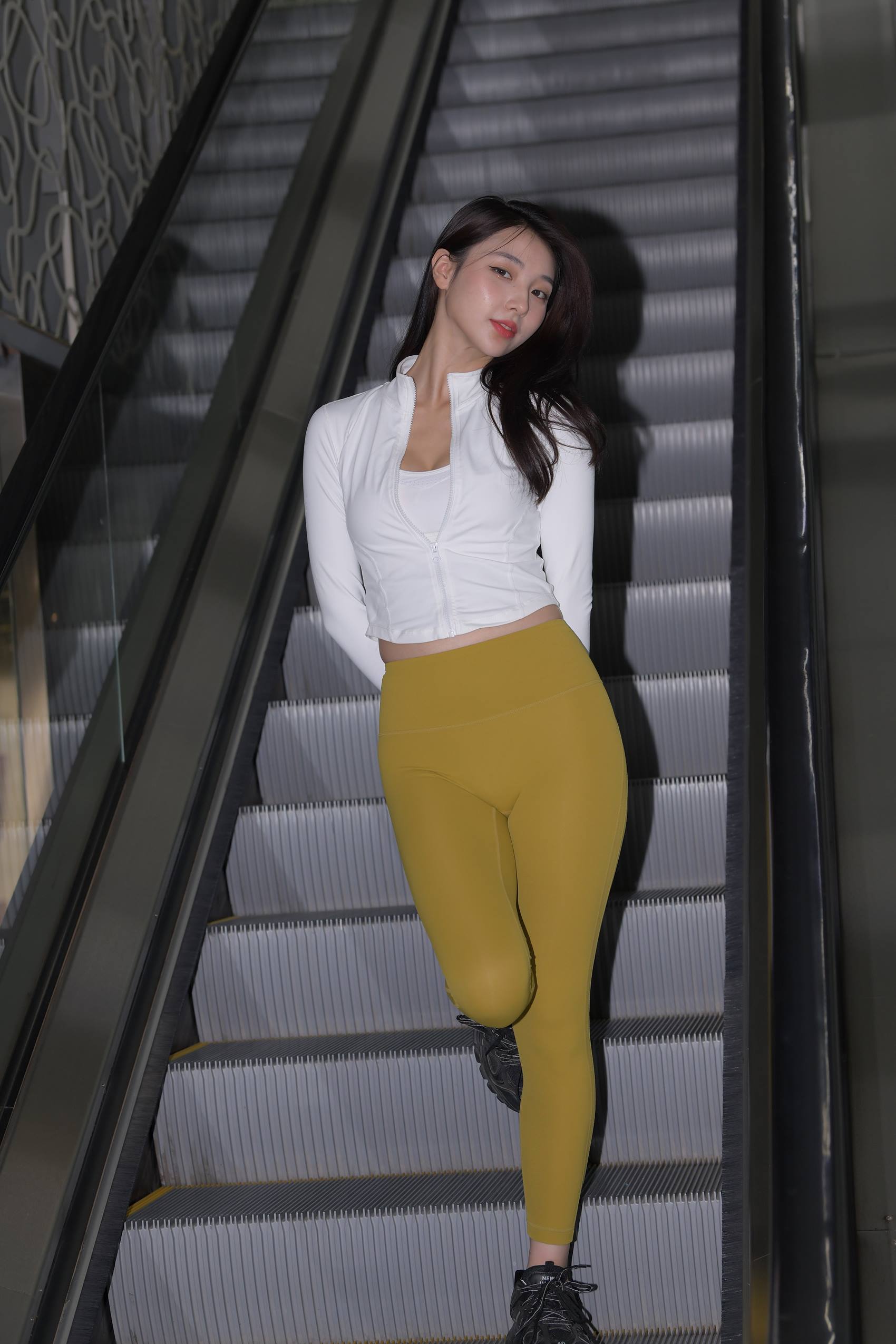 图片[3]-精选精选街拍作品 NO.1827 一只麋鹿摄影作品 – 下个8月见[92P]-草丛看图