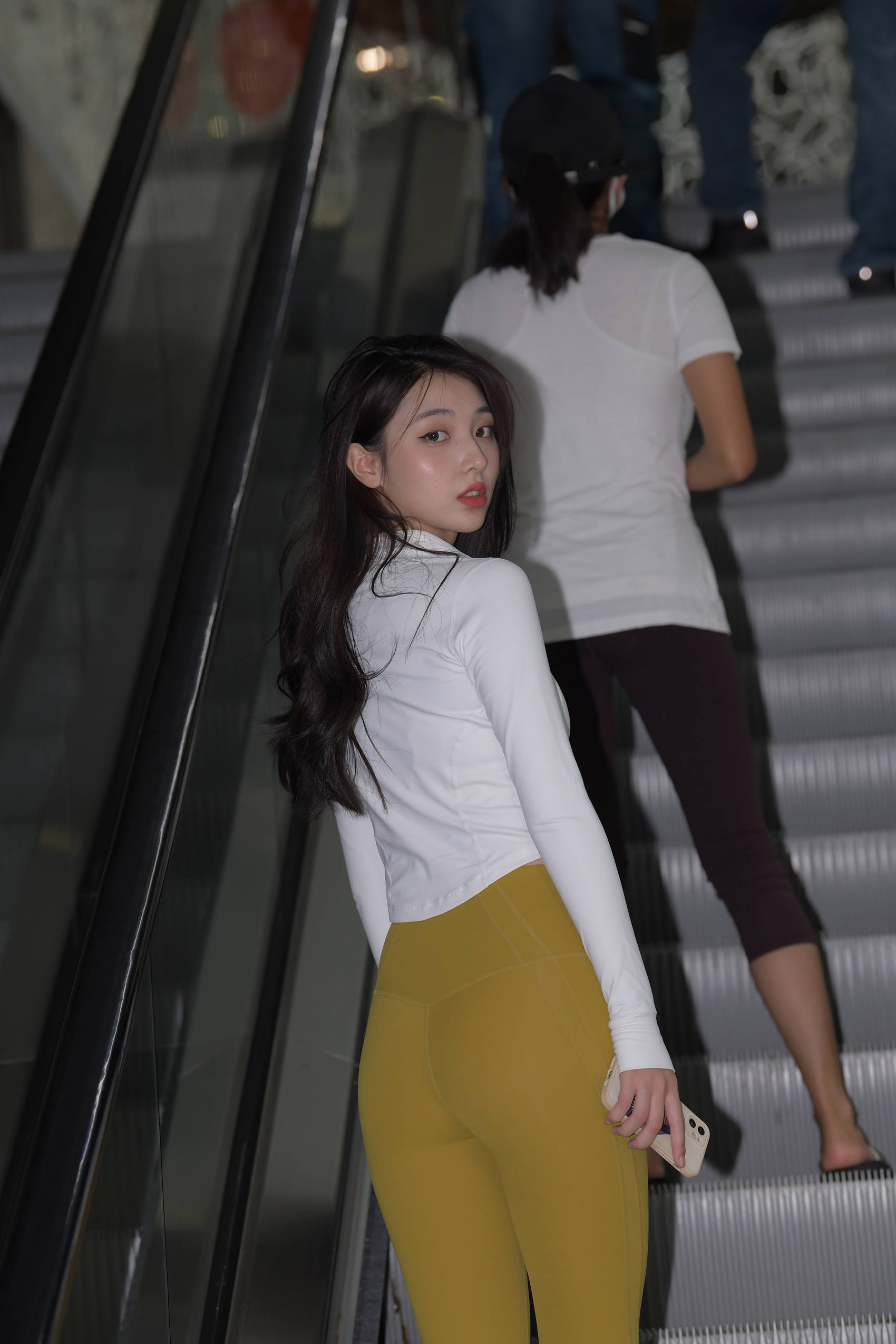 图片[8]-精选精选街拍作品 NO.1827 一只麋鹿摄影作品 – 下个8月见[92P]-草丛看图