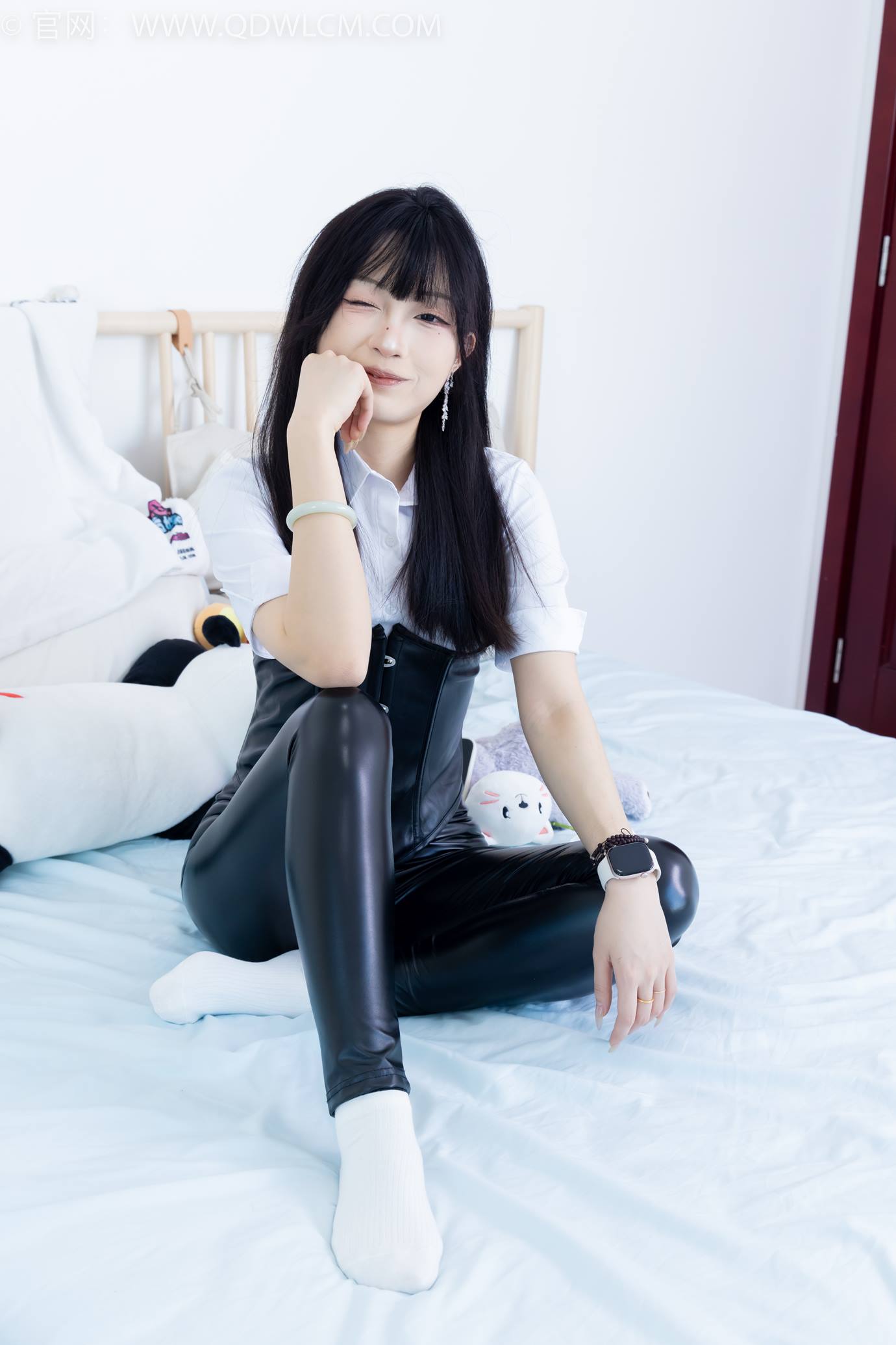 图片[7]-精选勿恋传媒 NO.2289 嘟嘟-长靴、高跟凉鞋、白棉袜、裸足[172P]-草丛看图