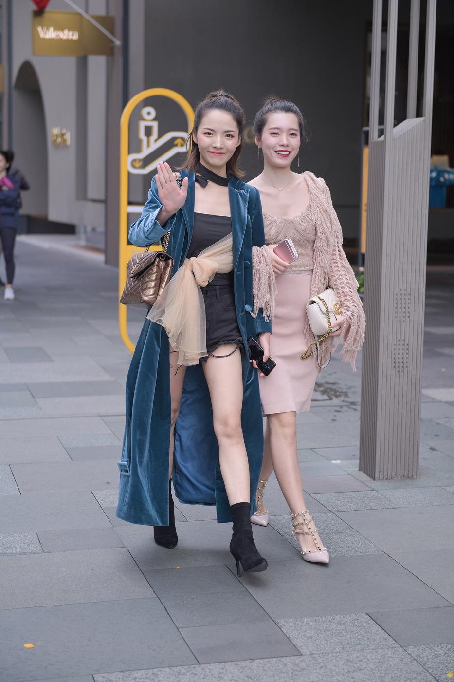 图片[2]-精选街拍作品 NO.1587 摄神街拍作品 – 两大小仙女[84P]-草丛看图