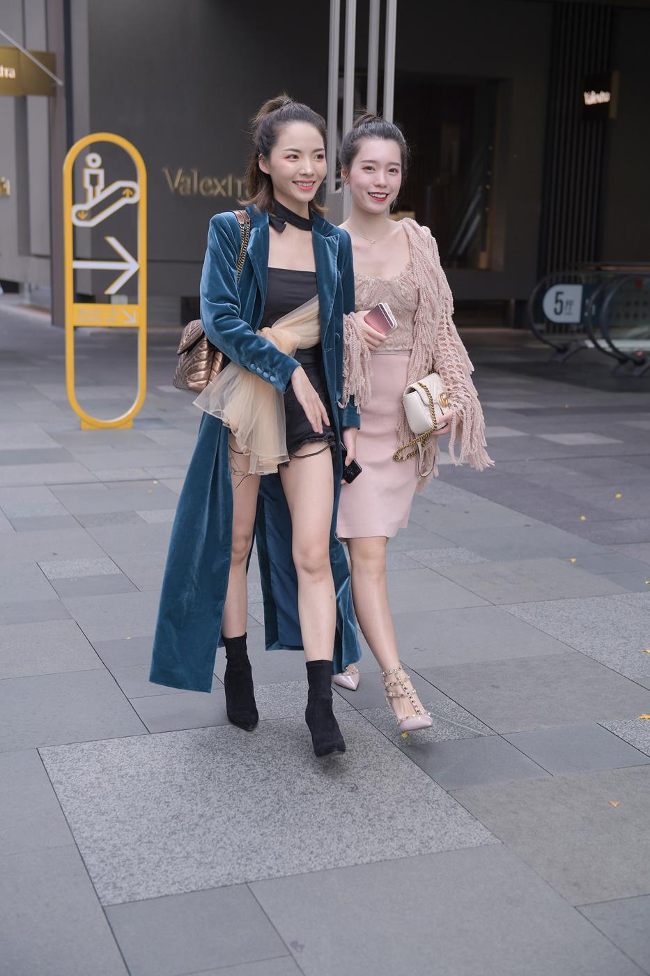 图片[6]-精选街拍作品 NO.1587 摄神街拍作品 – 两大小仙女[84P]-草丛看图