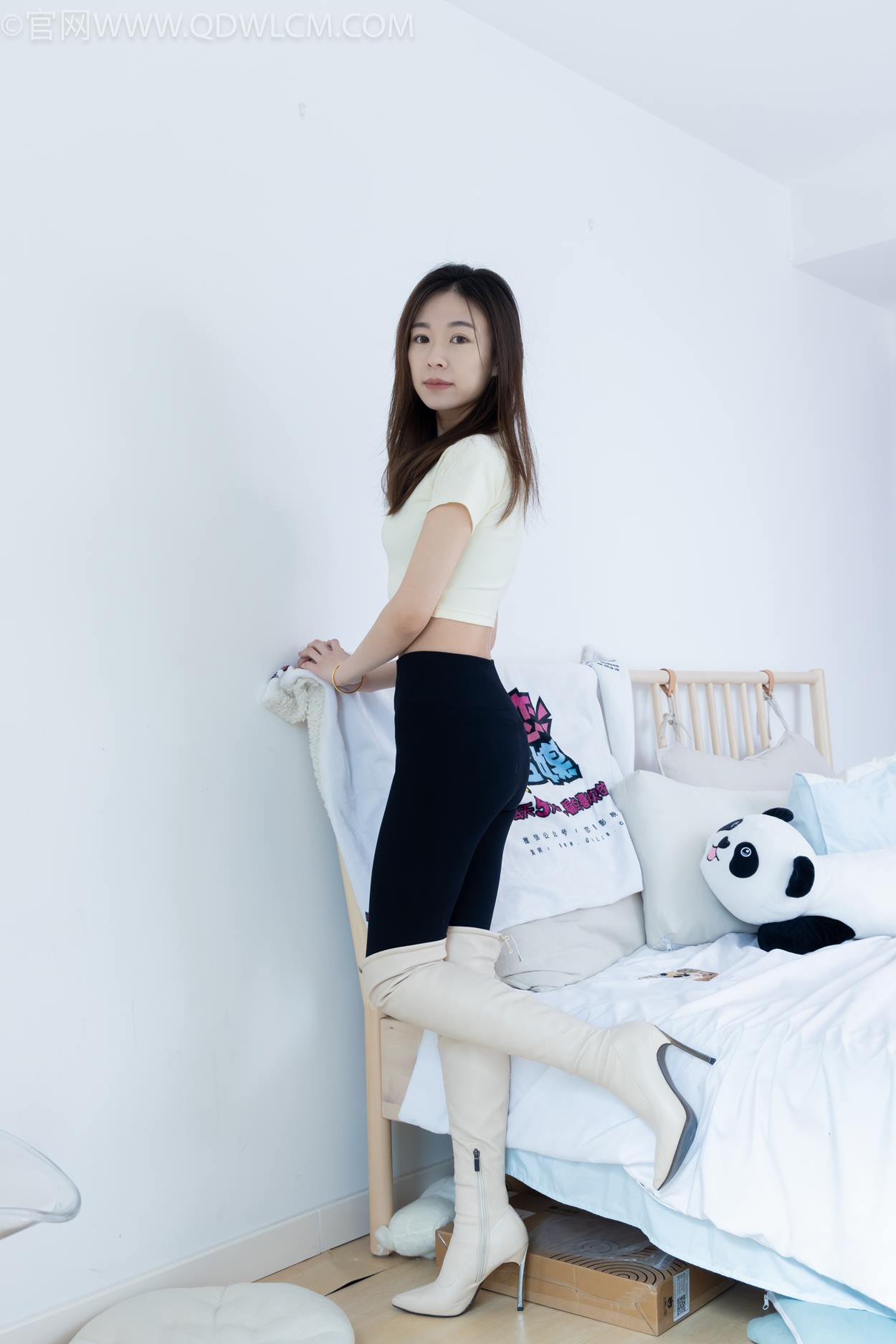 图片[6]-精选勿恋传媒 NO.2339 婷婷-长靴、白棉袜、裸足[139P]-草丛看图