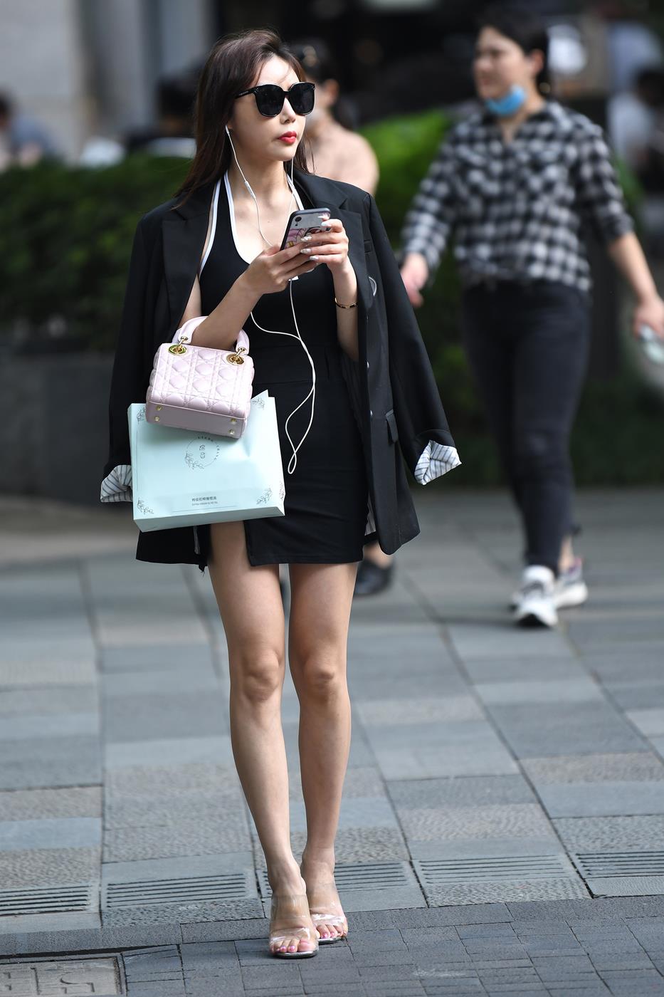 图片[2]-精选精选街拍作品 NO.1578 咔喳街拍作品 – 对面的短裙高跟[39P]-草丛看图