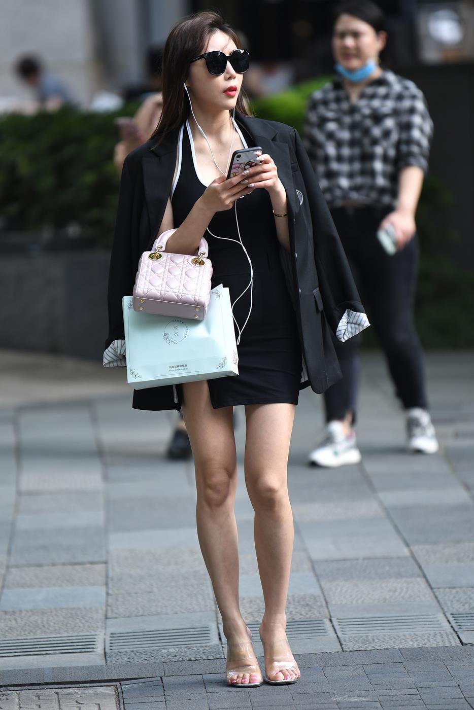 图片[3]-精选精选街拍作品 NO.1578 咔喳街拍作品 – 对面的短裙高跟[39P]-草丛看图