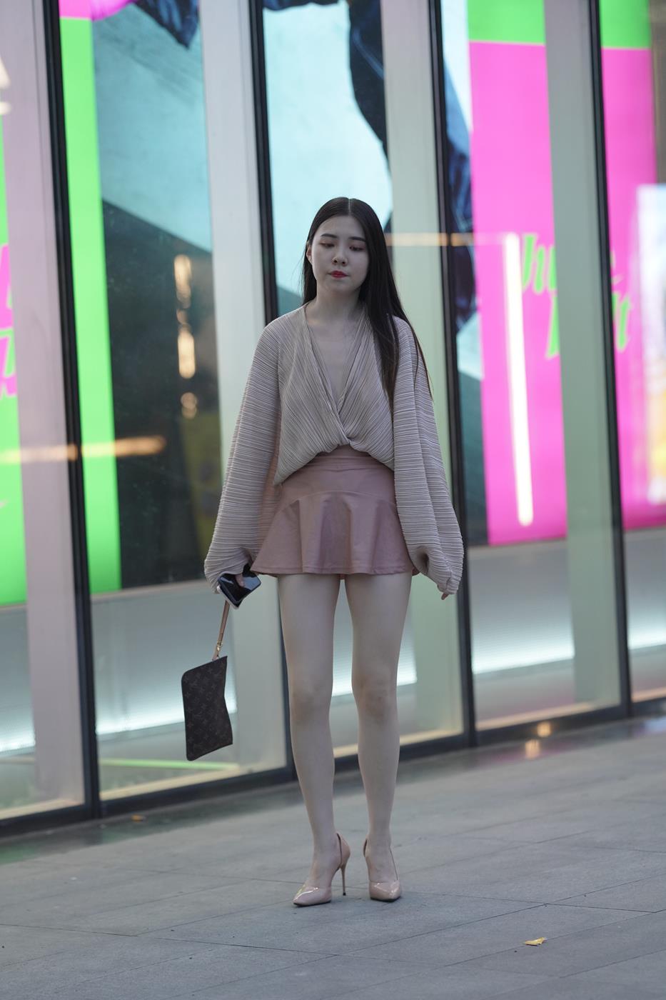 图片[2]-魔镜街拍 NO.167 可爱的粉色短裙小解解[96P]-草丛看图