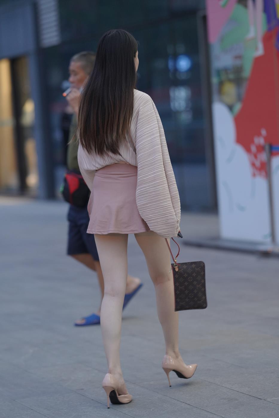 图片[4]-魔镜街拍 NO.167 可爱的粉色短裙小解解[96P]-草丛看图