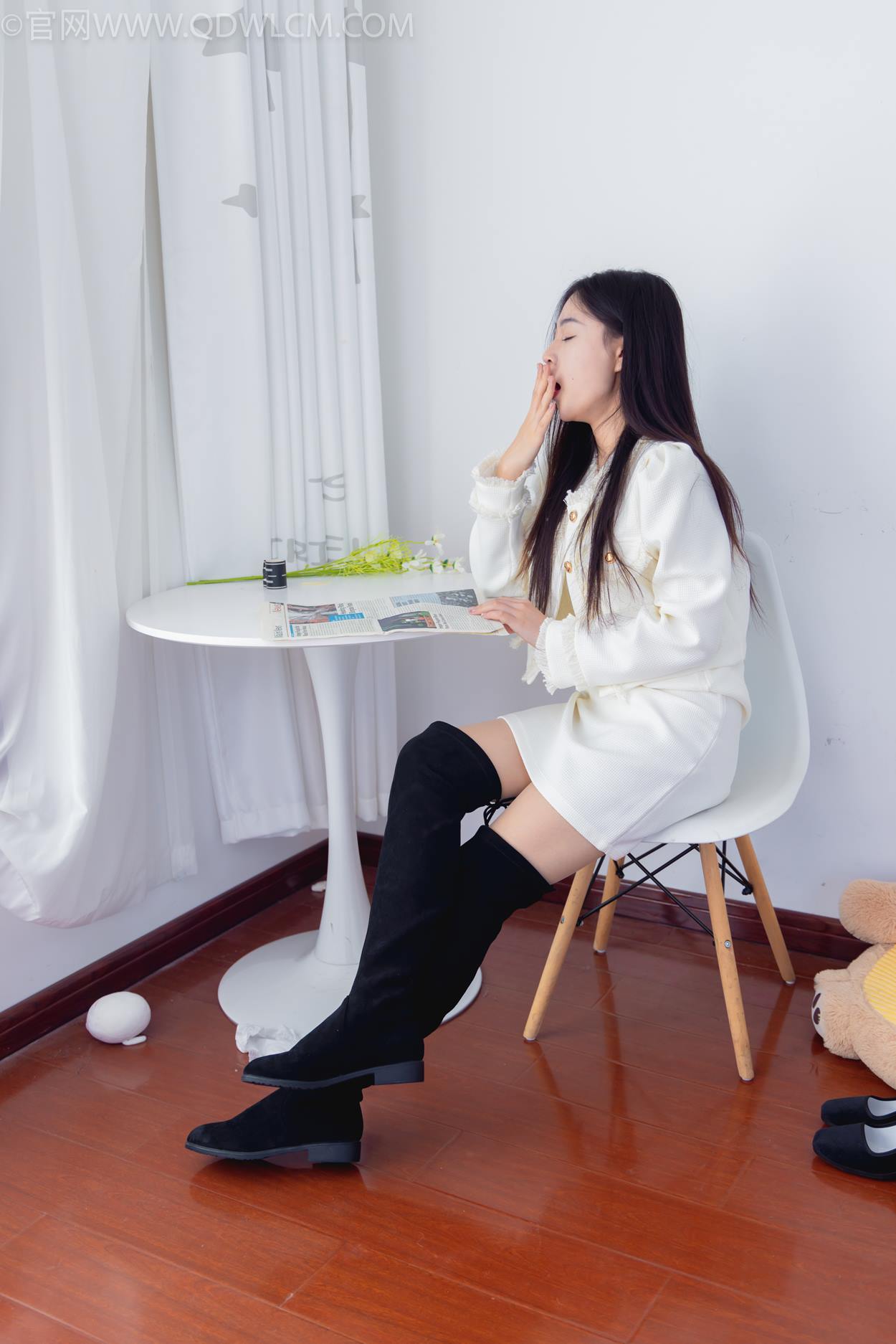 图片[2]-精选勿恋传媒 NO.2335 美兔-布鞋、长靴、白棉袜、薄肉丝[175P]-草丛看图