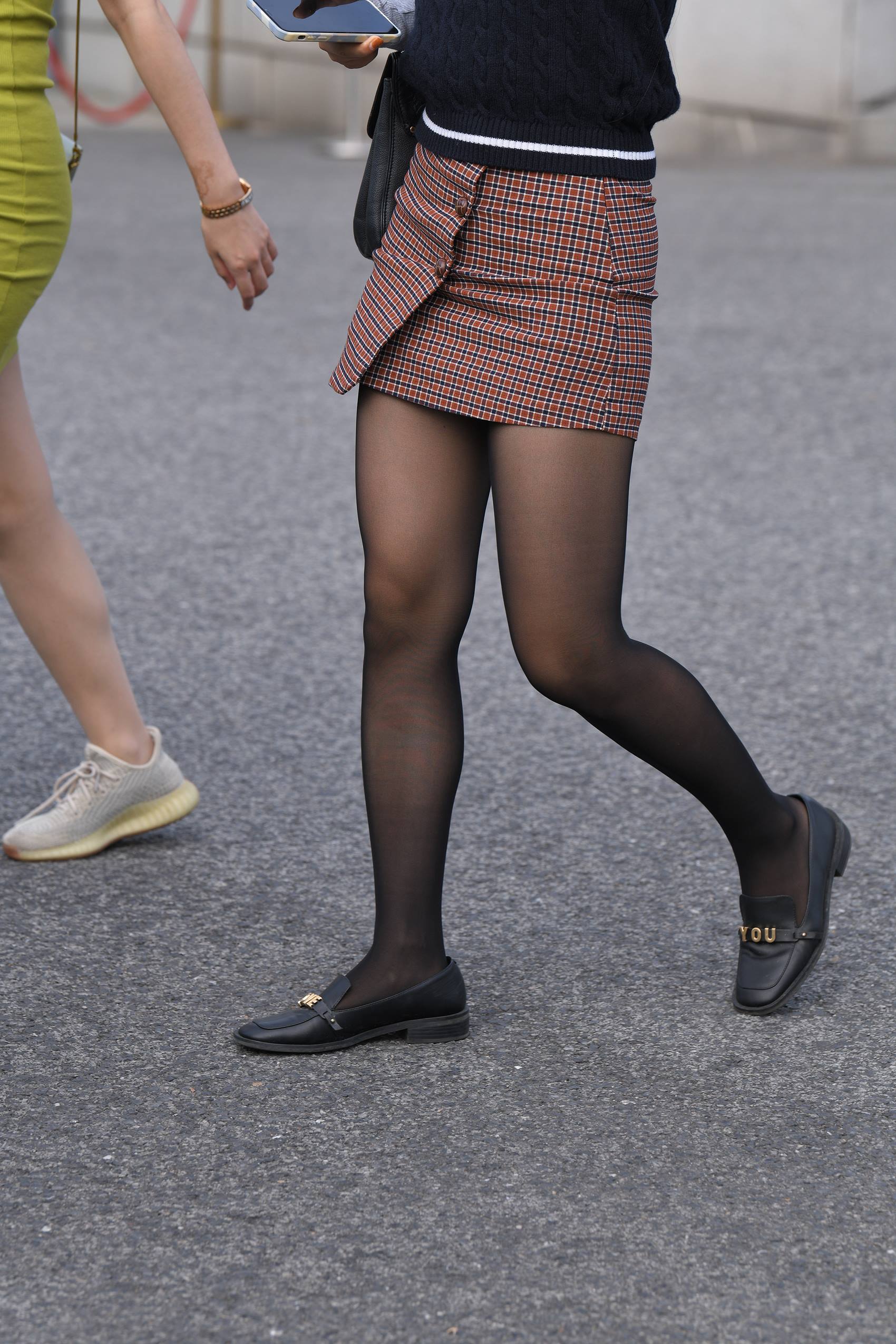 图片[5]-精选精选街拍作品 NO.1858 绿裙肉丝黑丝[96P]-草丛看图