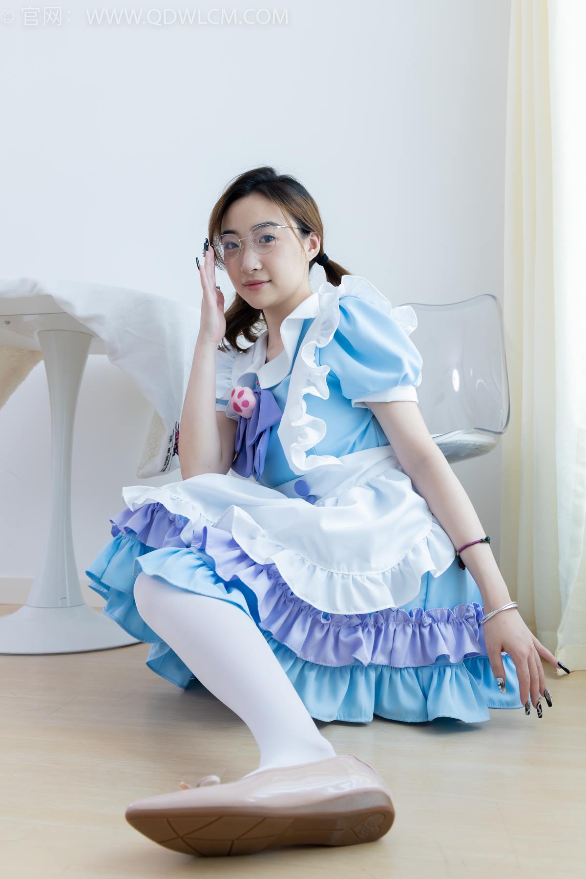 图片[3]-精选勿恋传媒 NO.2359 恬恬-女仆装、平底鞋、厚白丝、老头乐挠脚剧情[125P]-草丛看图