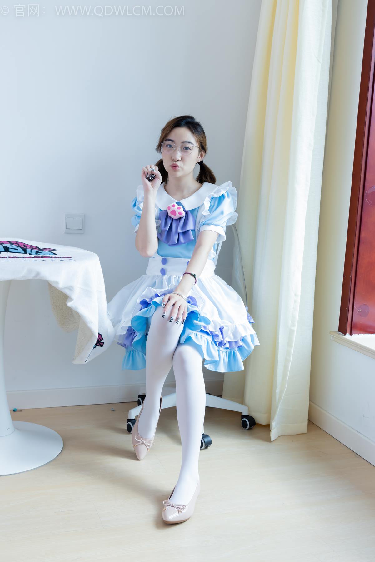 图片[8]-精选勿恋传媒 NO.2359 恬恬-女仆装、平底鞋、厚白丝、老头乐挠脚剧情[125P]-草丛看图