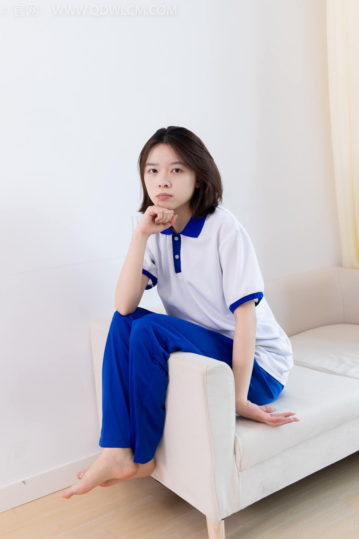 图片[8]-精选勿恋传媒 NO.2364 小悦-校服、板鞋、白棉袜、裸足[126P]-草丛看图