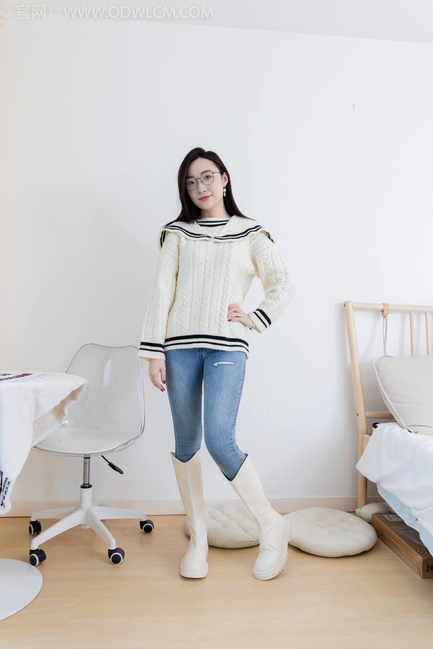 图片[3]-精选勿恋传媒 NO.2302 恬恬-长靴、厚白丝、裤里丝、瑜伽动作老头乐挠脚剧情[115P]-草丛看图