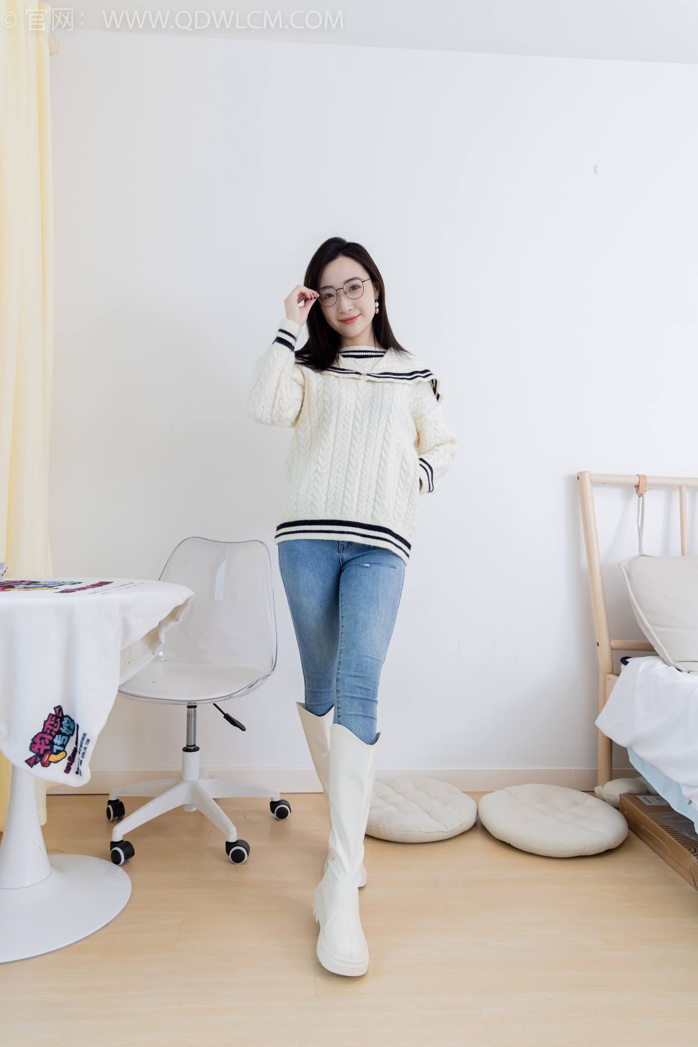 图片[6]-精选勿恋传媒 NO.2302 恬恬-长靴、厚白丝、裤里丝、瑜伽动作老头乐挠脚剧情[115P]-草丛看图