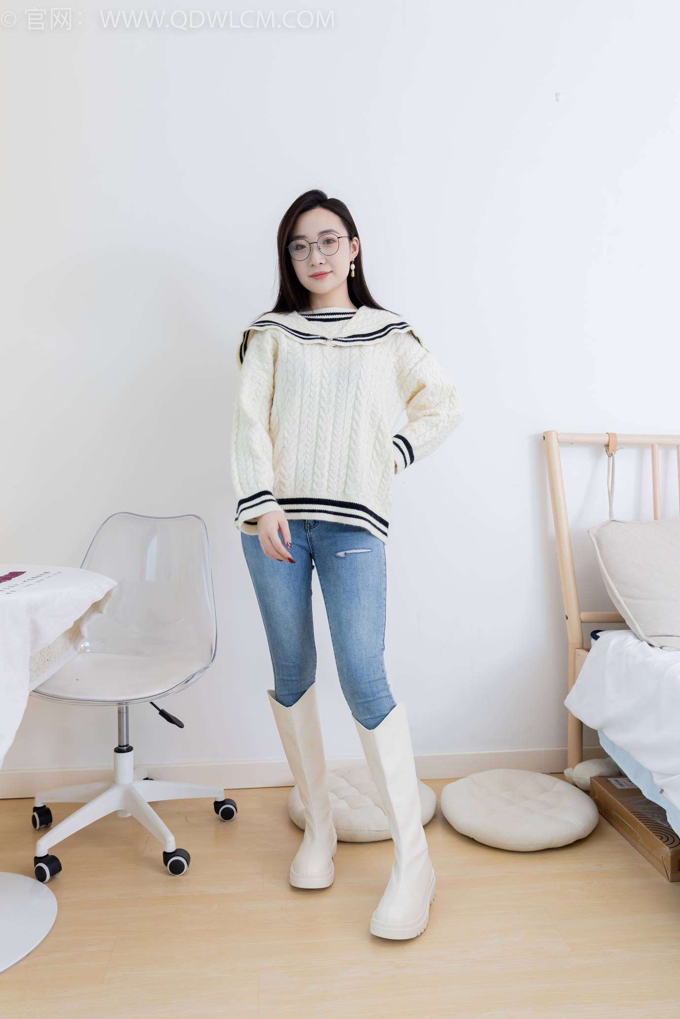 图片[1]-精选勿恋传媒 NO.2302 恬恬-长靴、厚白丝、裤里丝、瑜伽动作老头乐挠脚剧情[115P]-草丛看图