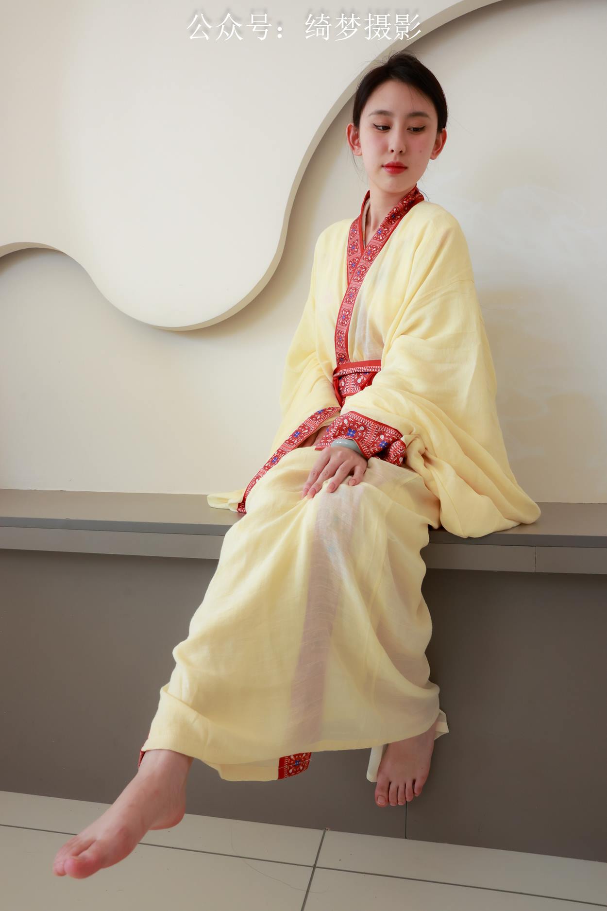 图片[5]-精选绮梦摄影 2024.09.10 NO.021 yaya 珍藏无修无水印版[144P]-草丛看图