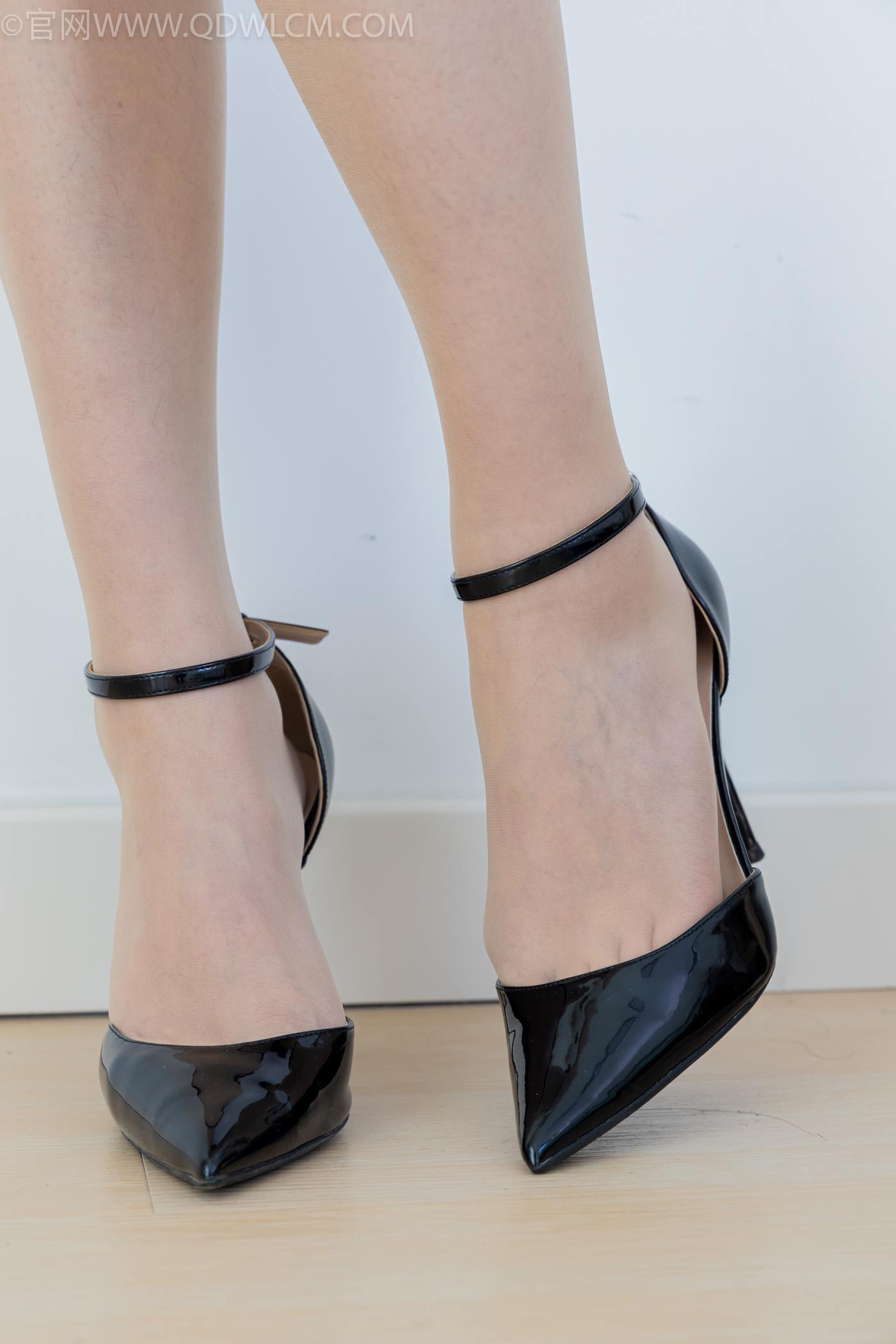 图片[5]-精选勿恋传媒 NO.2282 小左-高跟鞋、薄肉丝[120P]-草丛看图